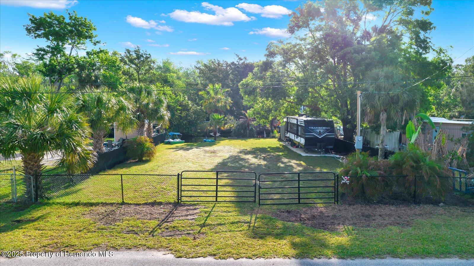 6220 Island Drive