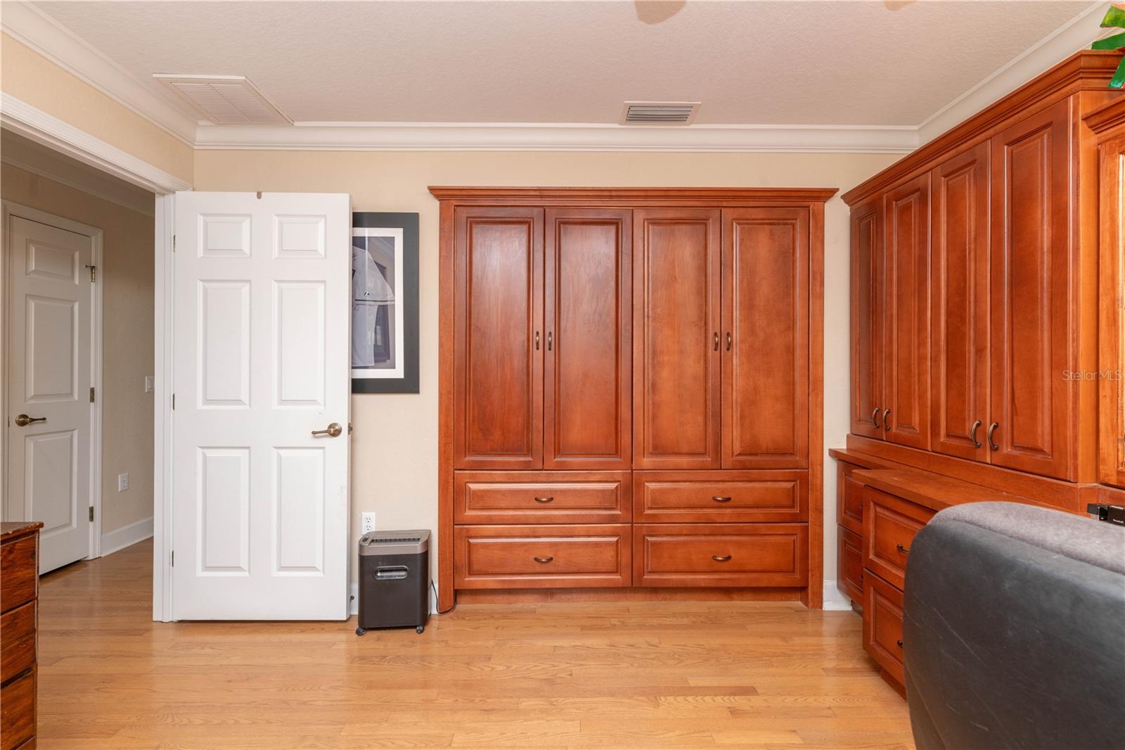 13058 LINZIA LN