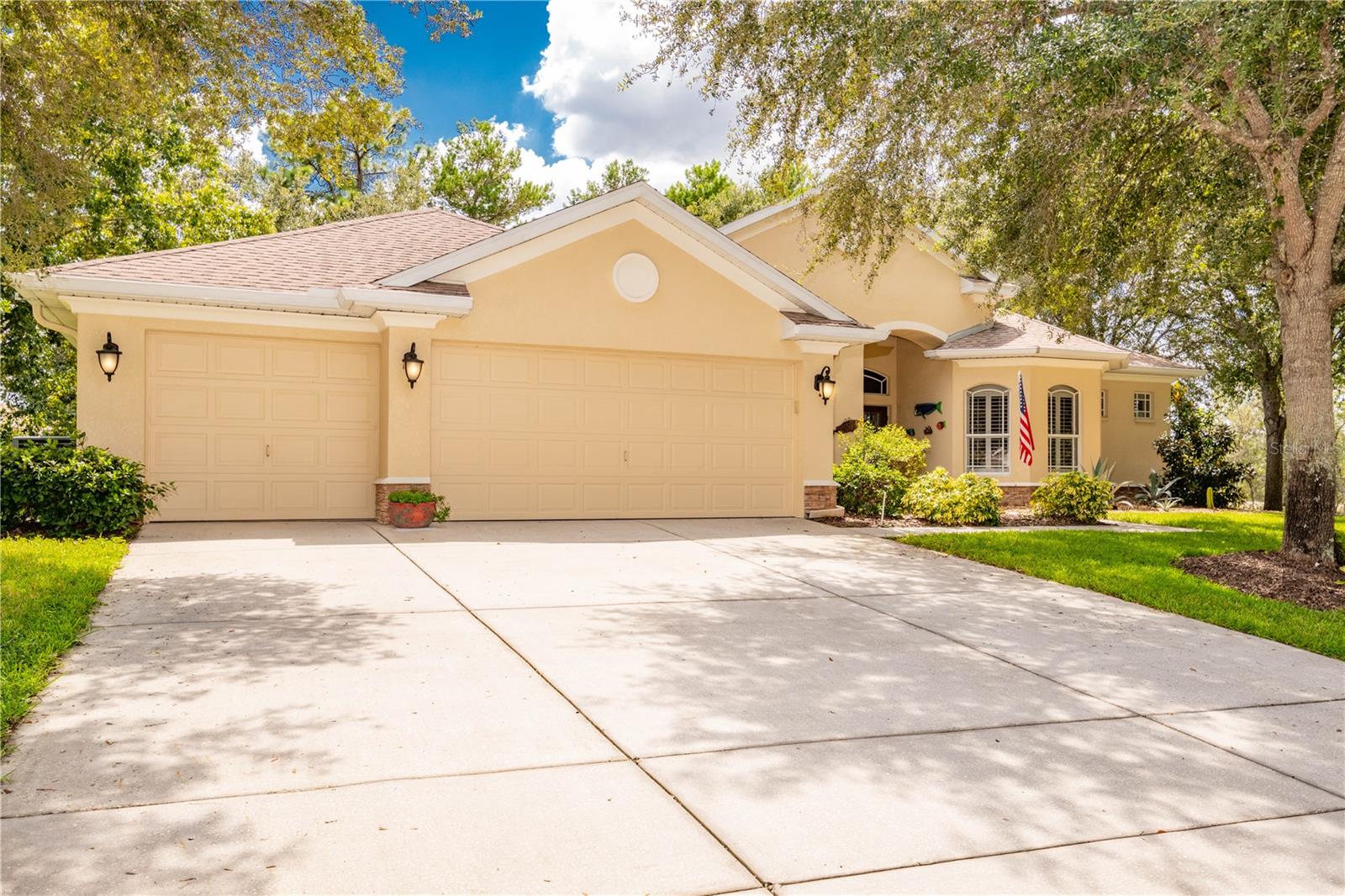 13058 LINZIA LN