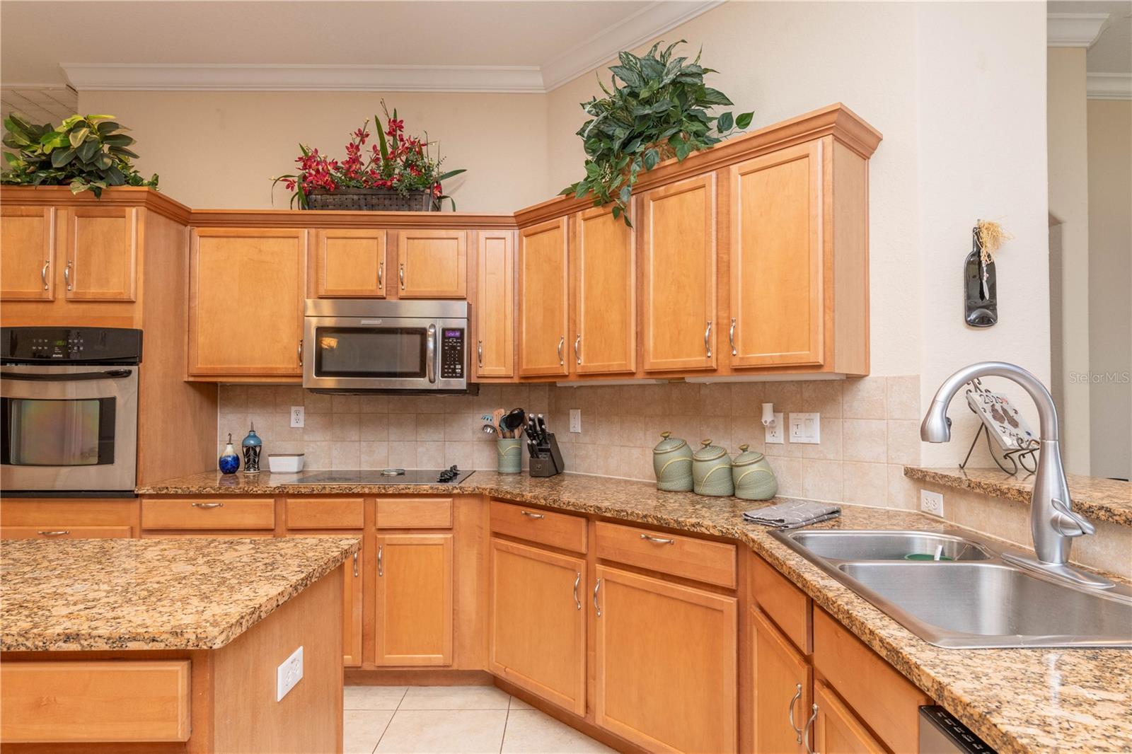 13058 LINZIA LN