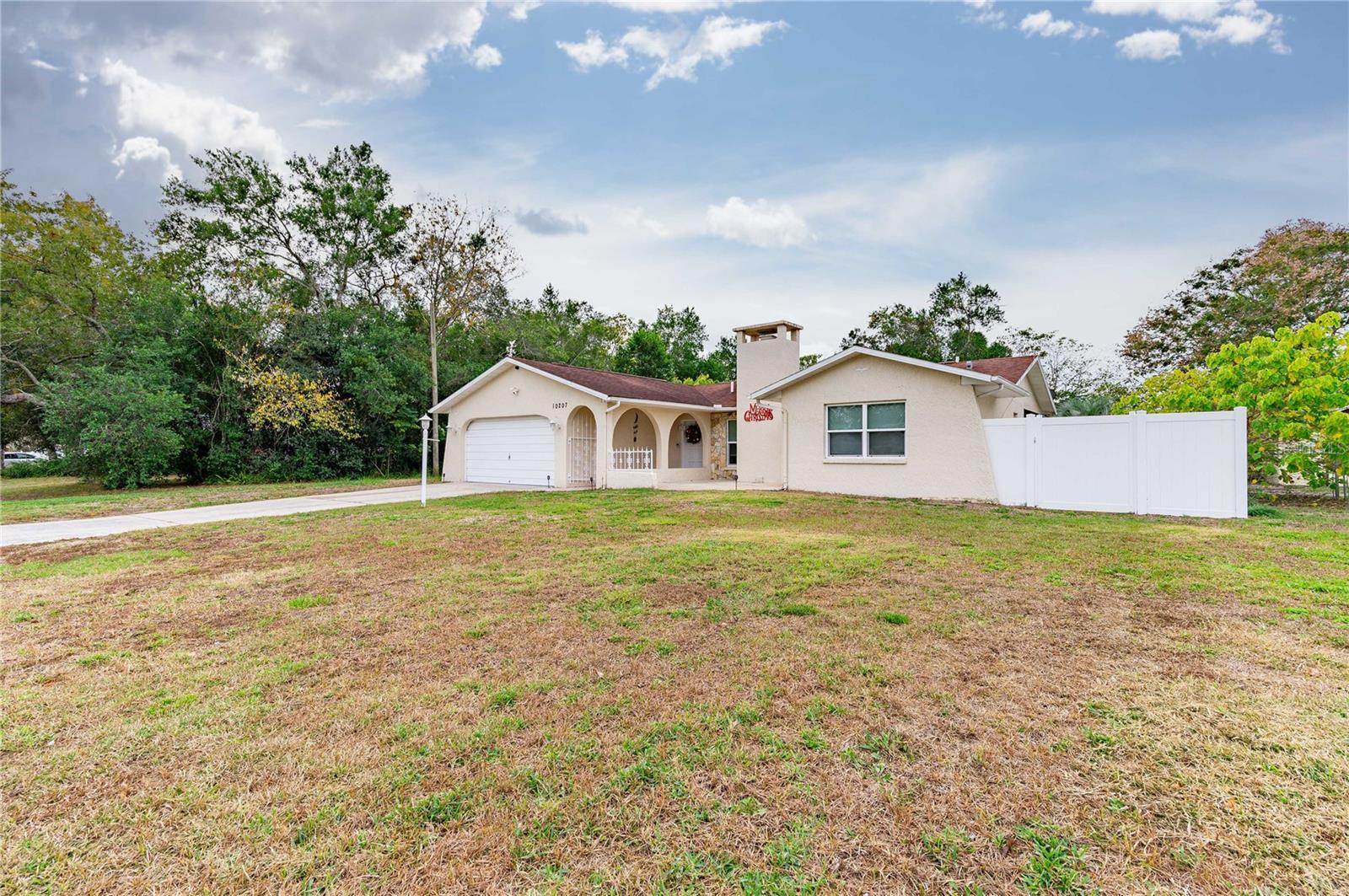 10207 HAYWARD RD