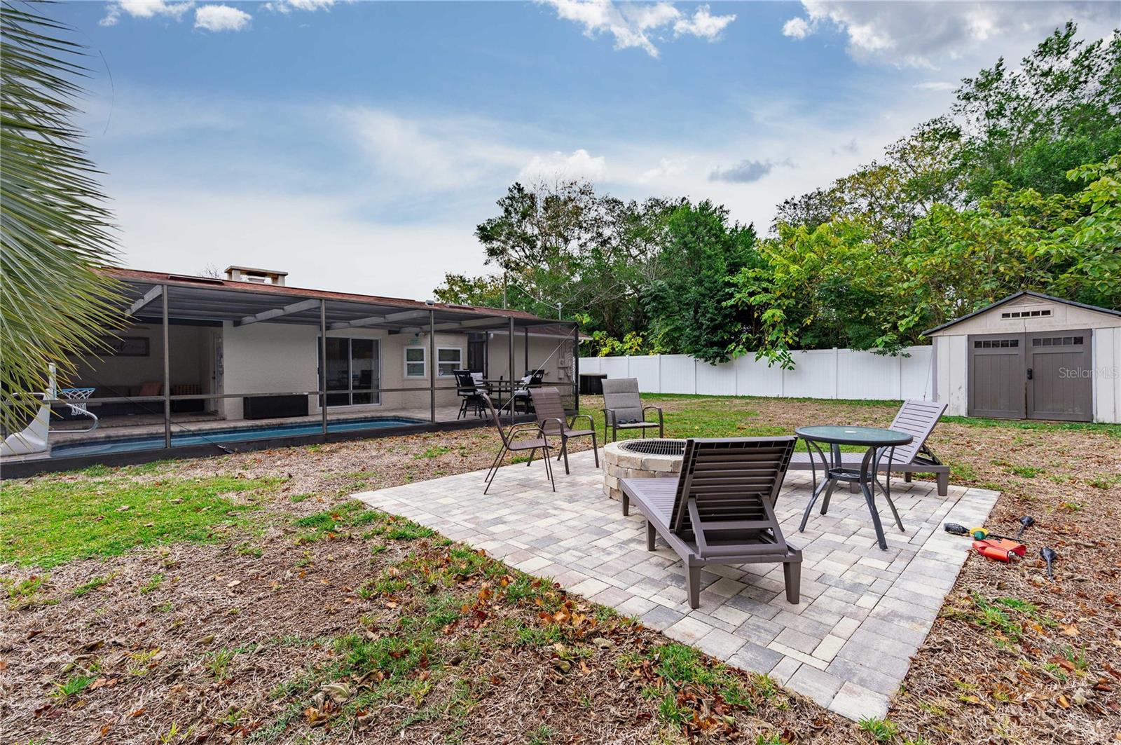 10207 HAYWARD RD
