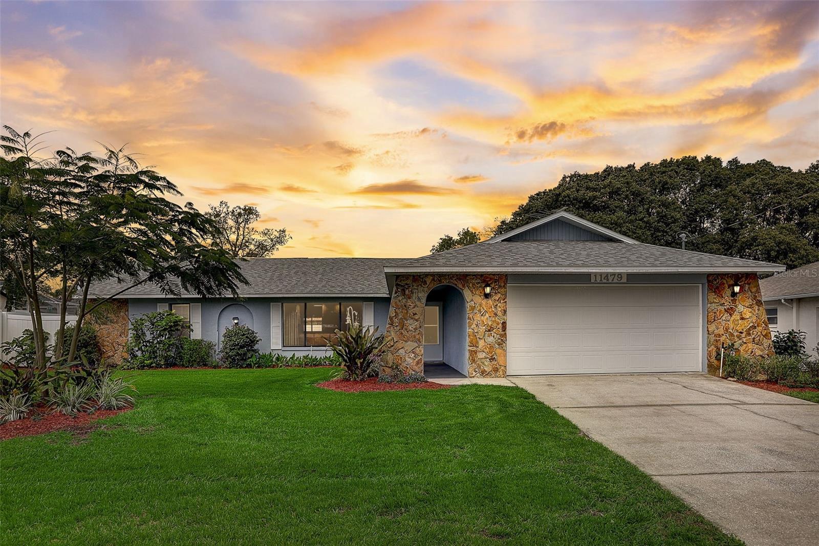 11479 KERRIDALE AVE