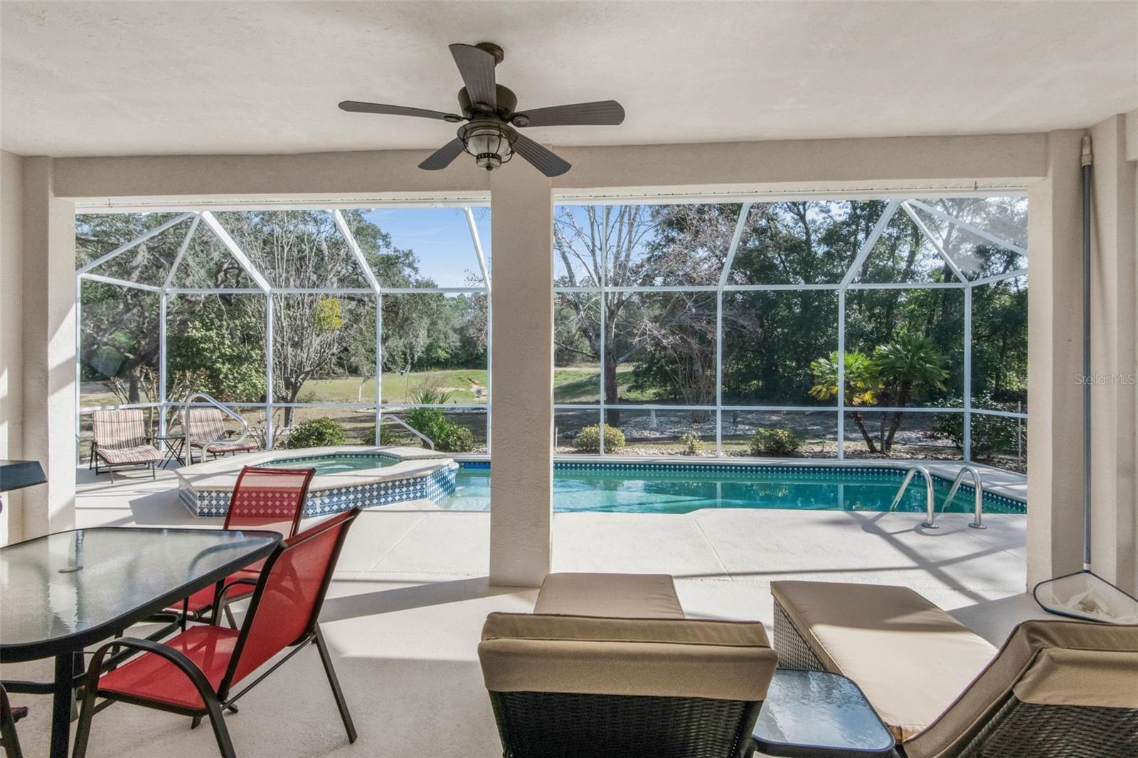 5 W AMALFI CT