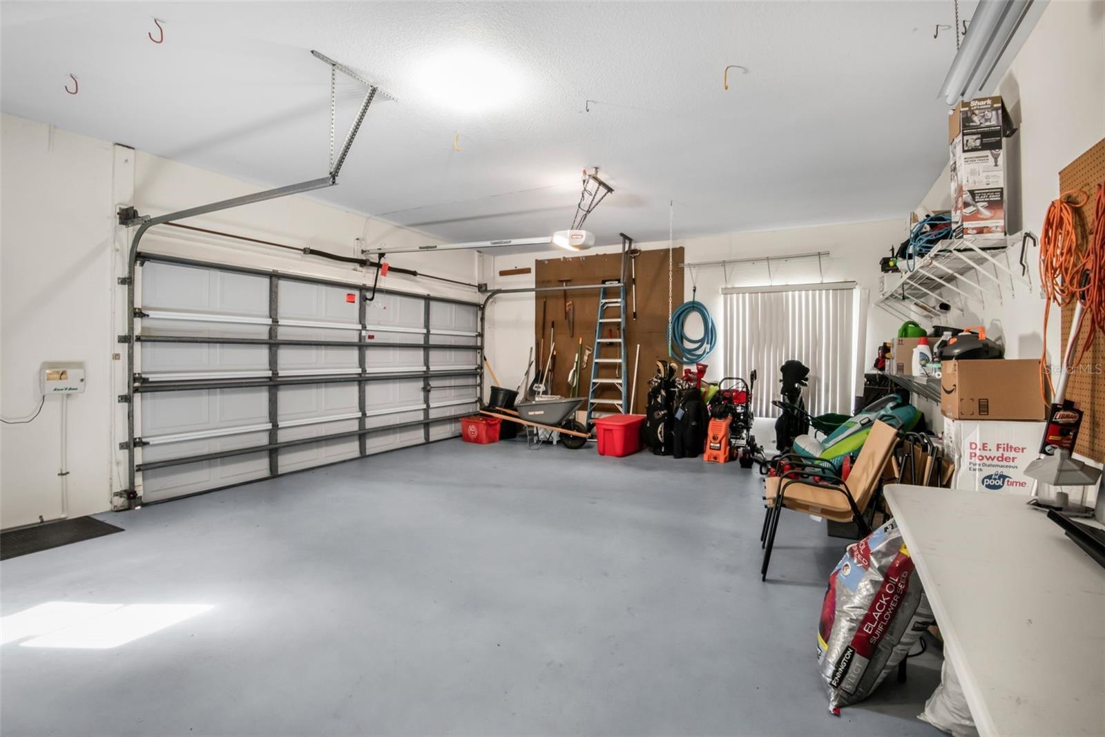 5 W AMALFI CT