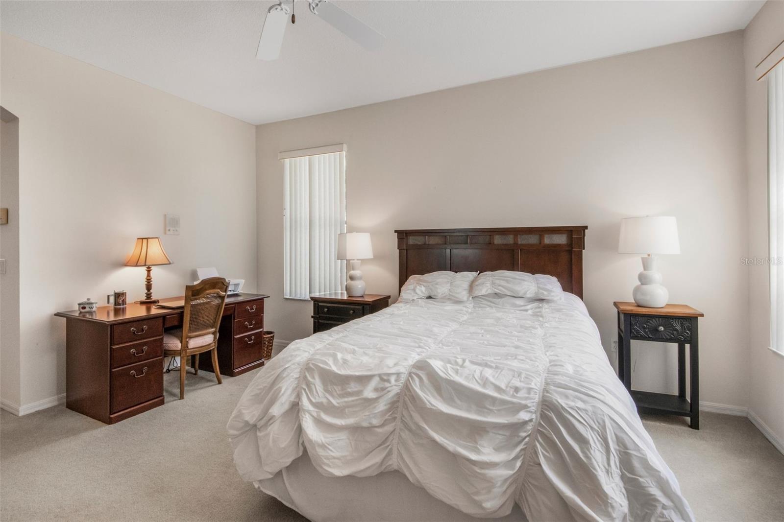 5 W AMALFI CT
