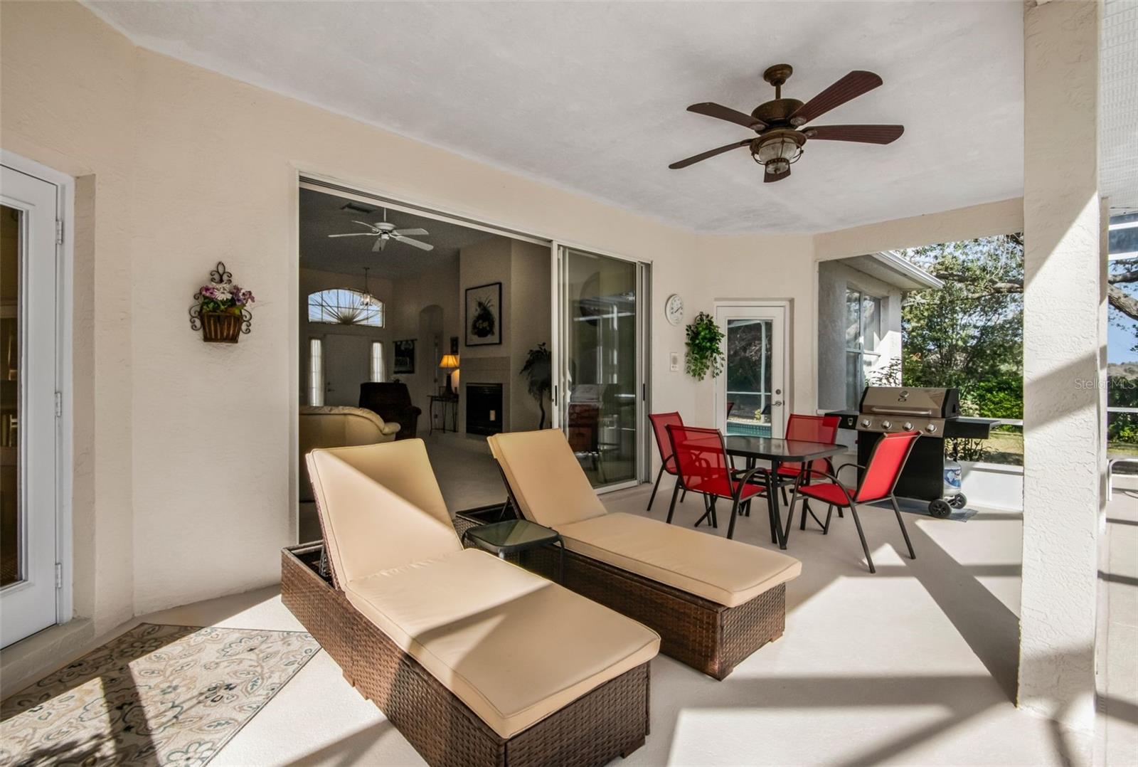 5 W AMALFI CT