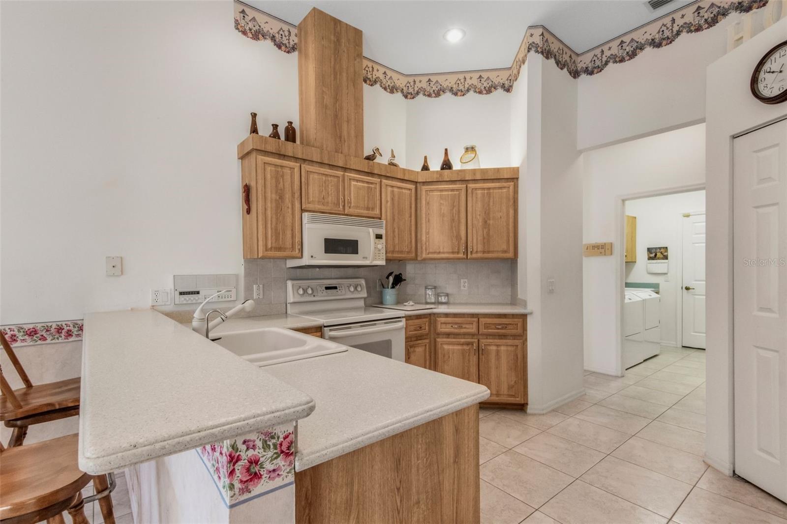 5 W AMALFI CT