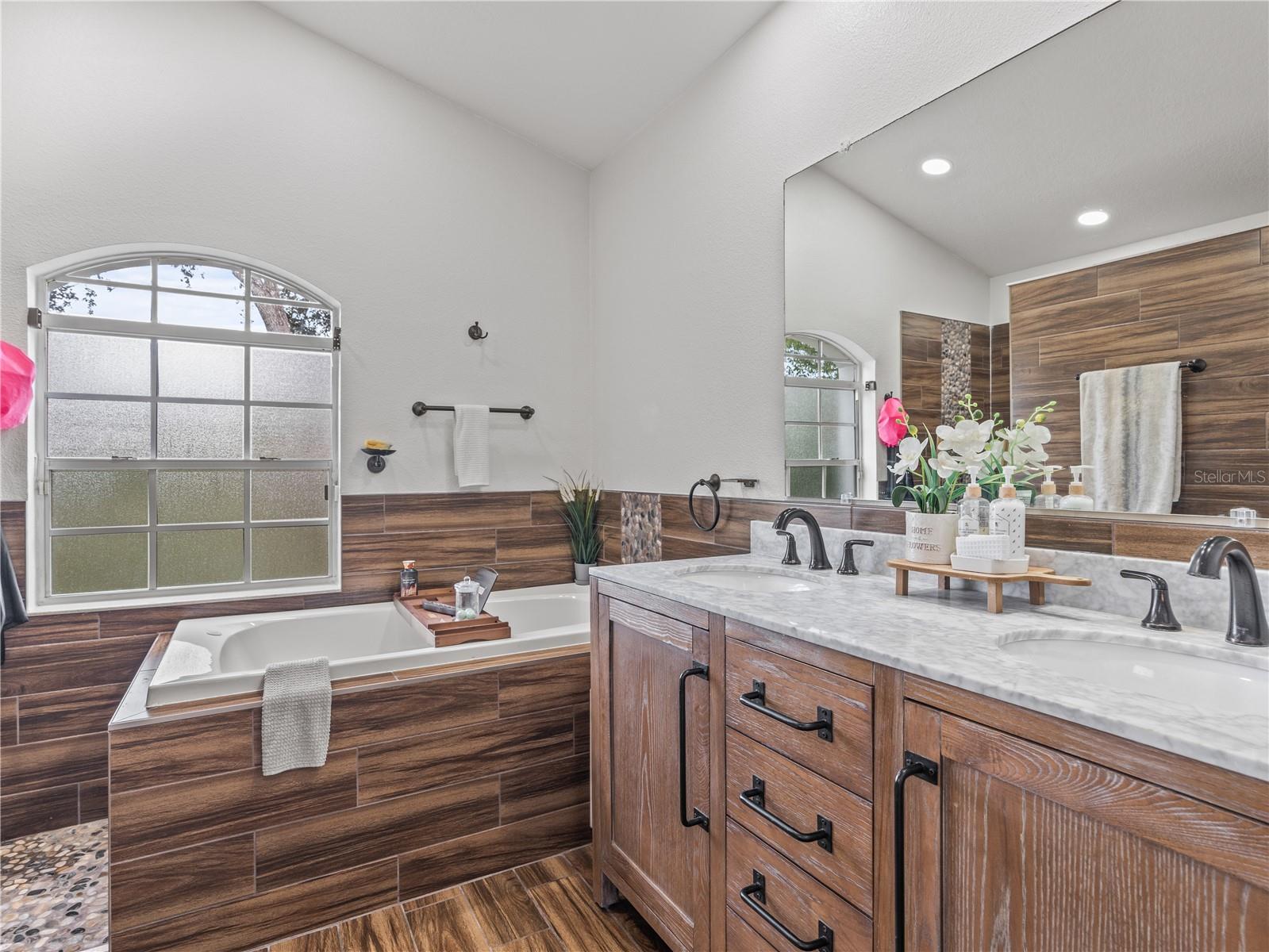 10314 DOTTED WREN AVE
