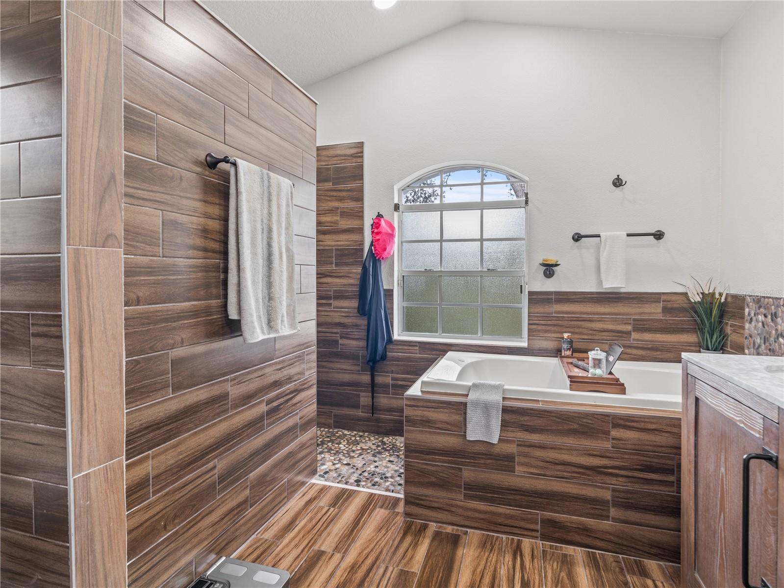 10314 DOTTED WREN AVE