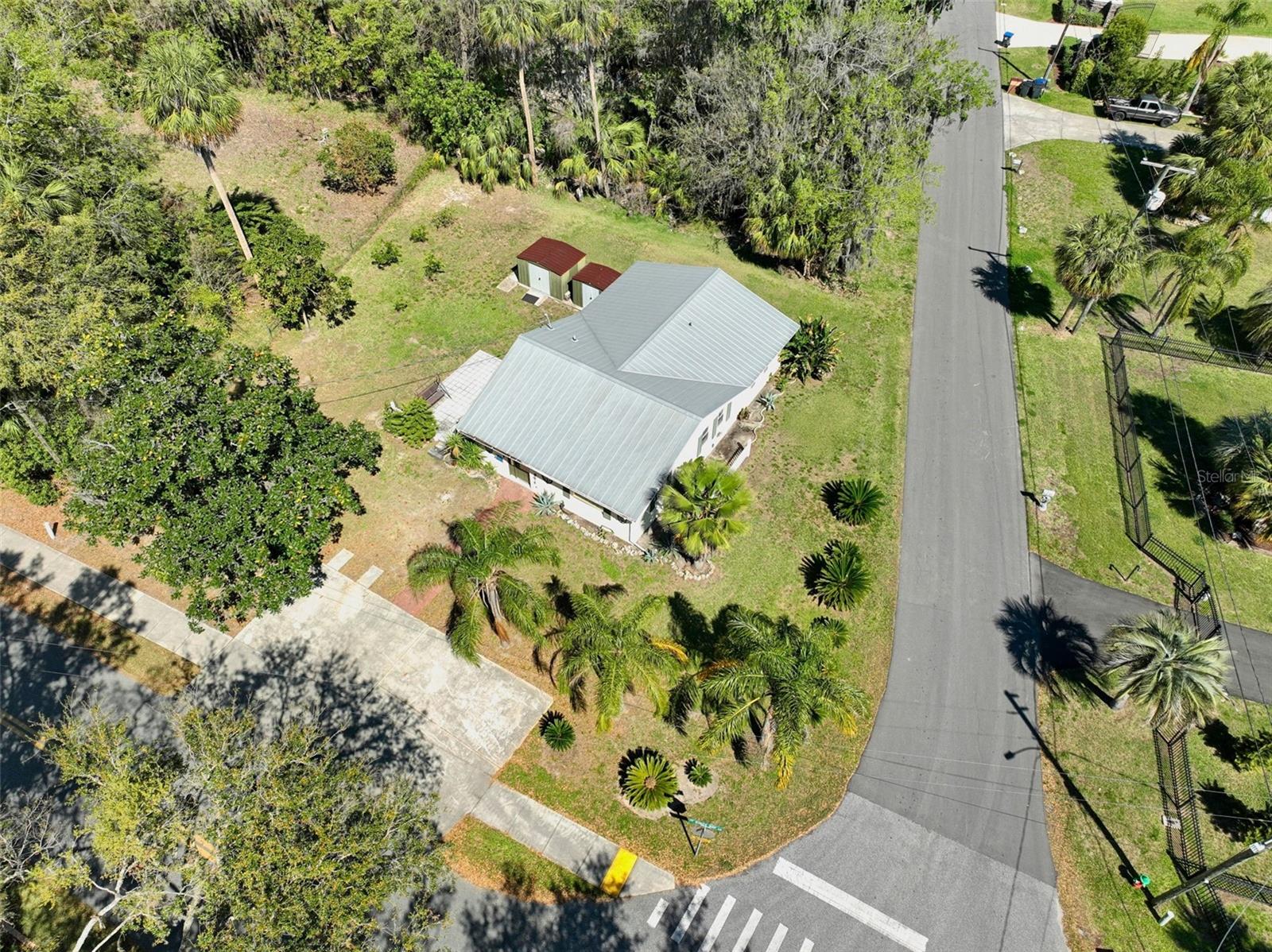 1149 SE KINGS BAY DR