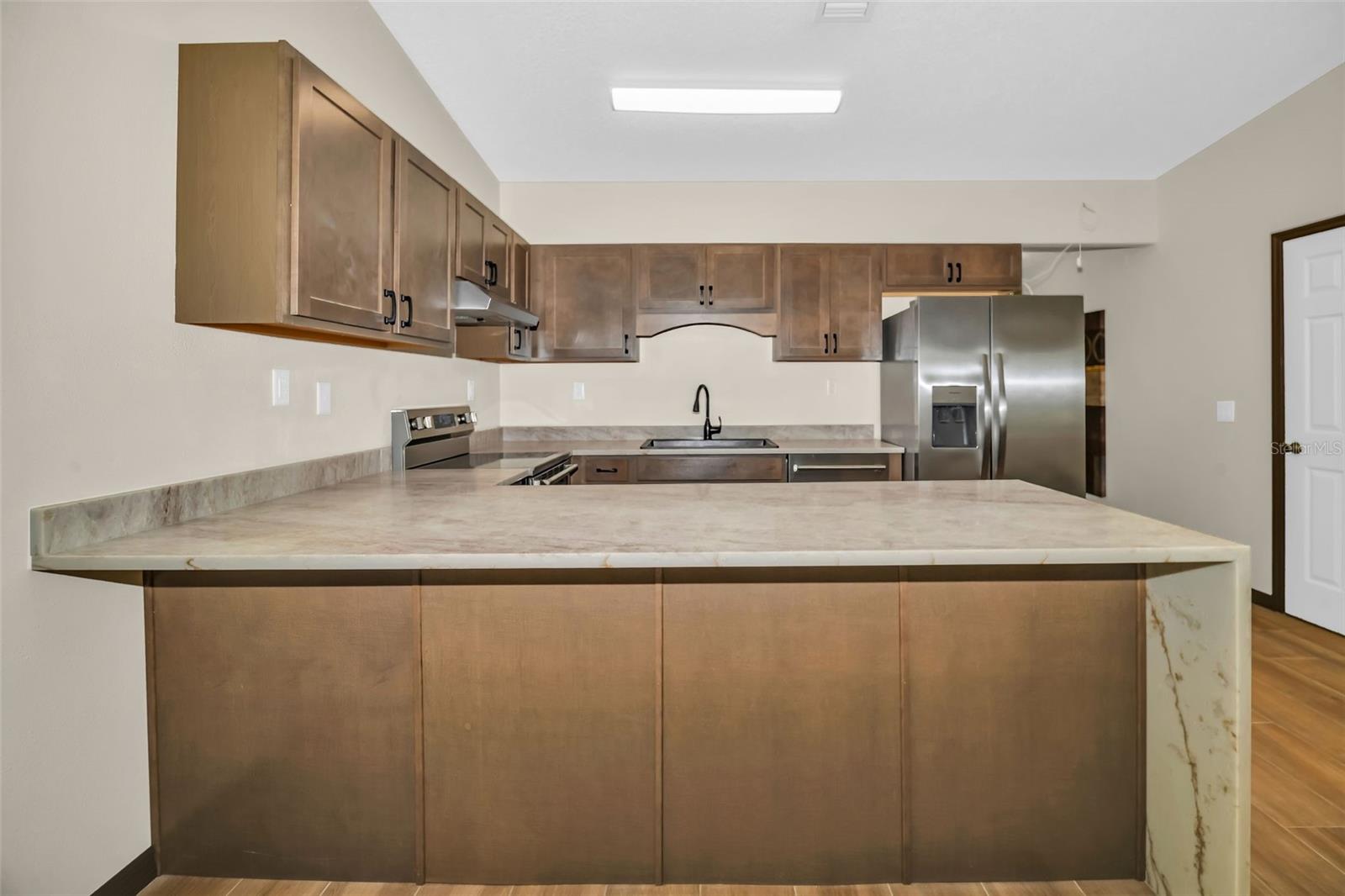 1149 SE KINGS BAY DR