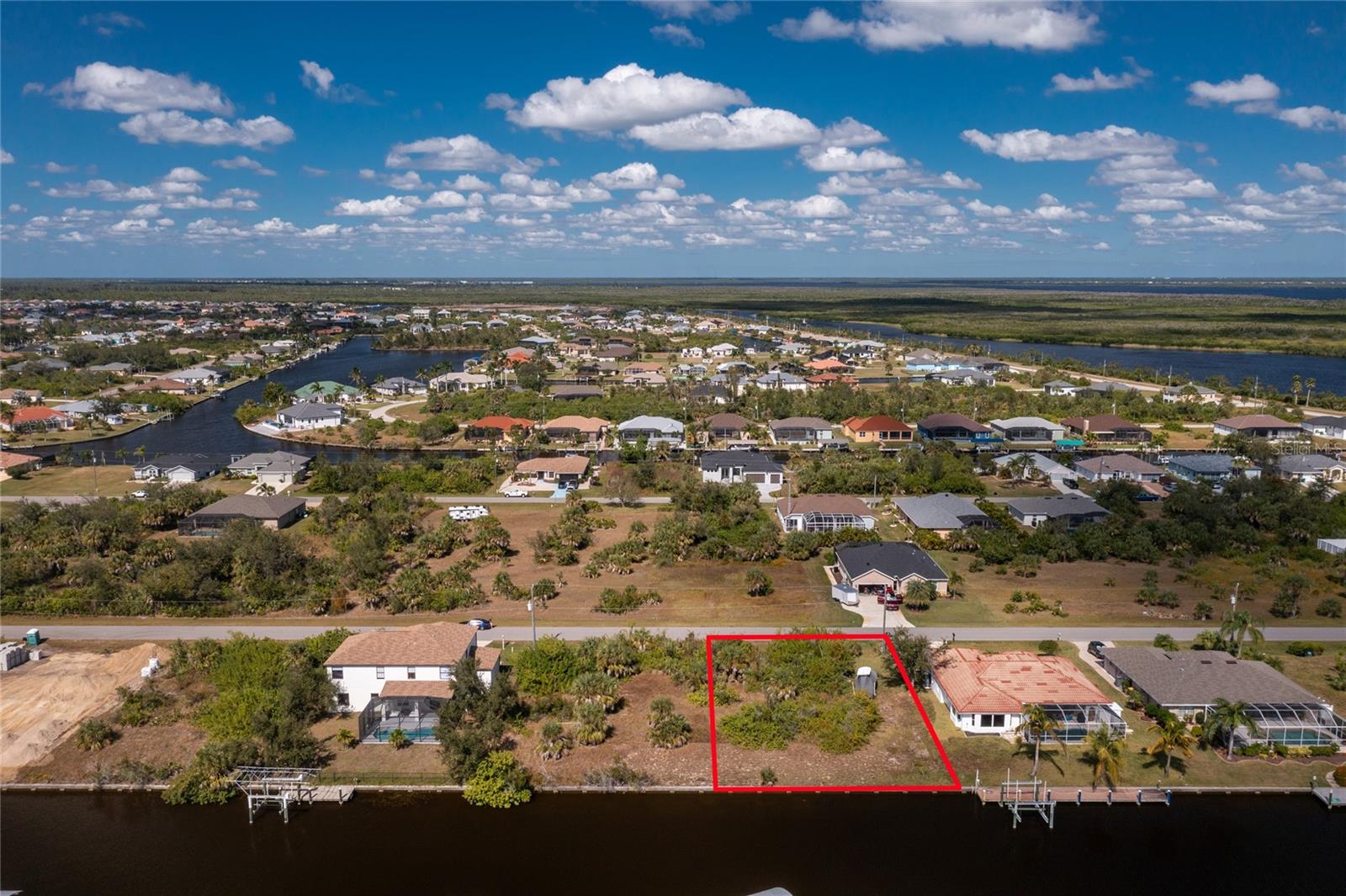 15882 VISCOUNT CIRCLE