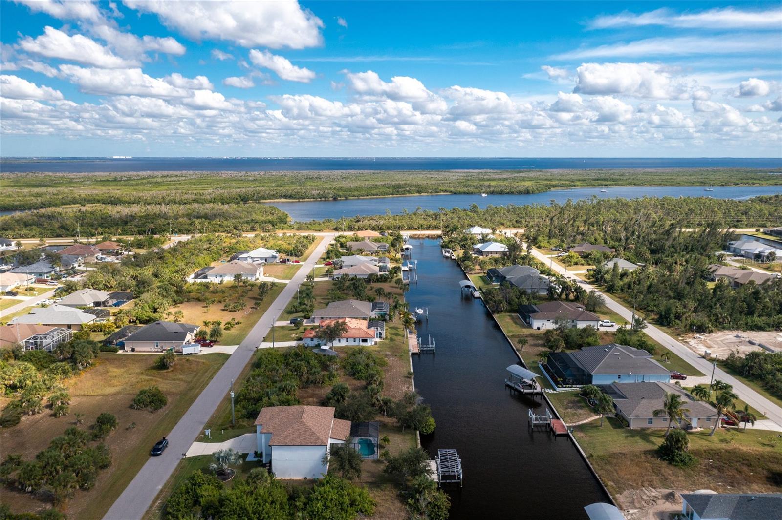 15882 VISCOUNT CIRCLE