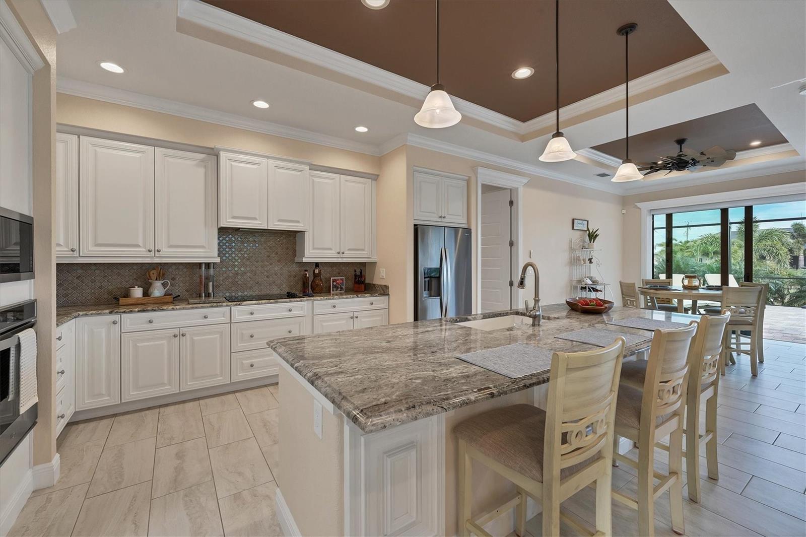 206 W PINE VALLEY LANE