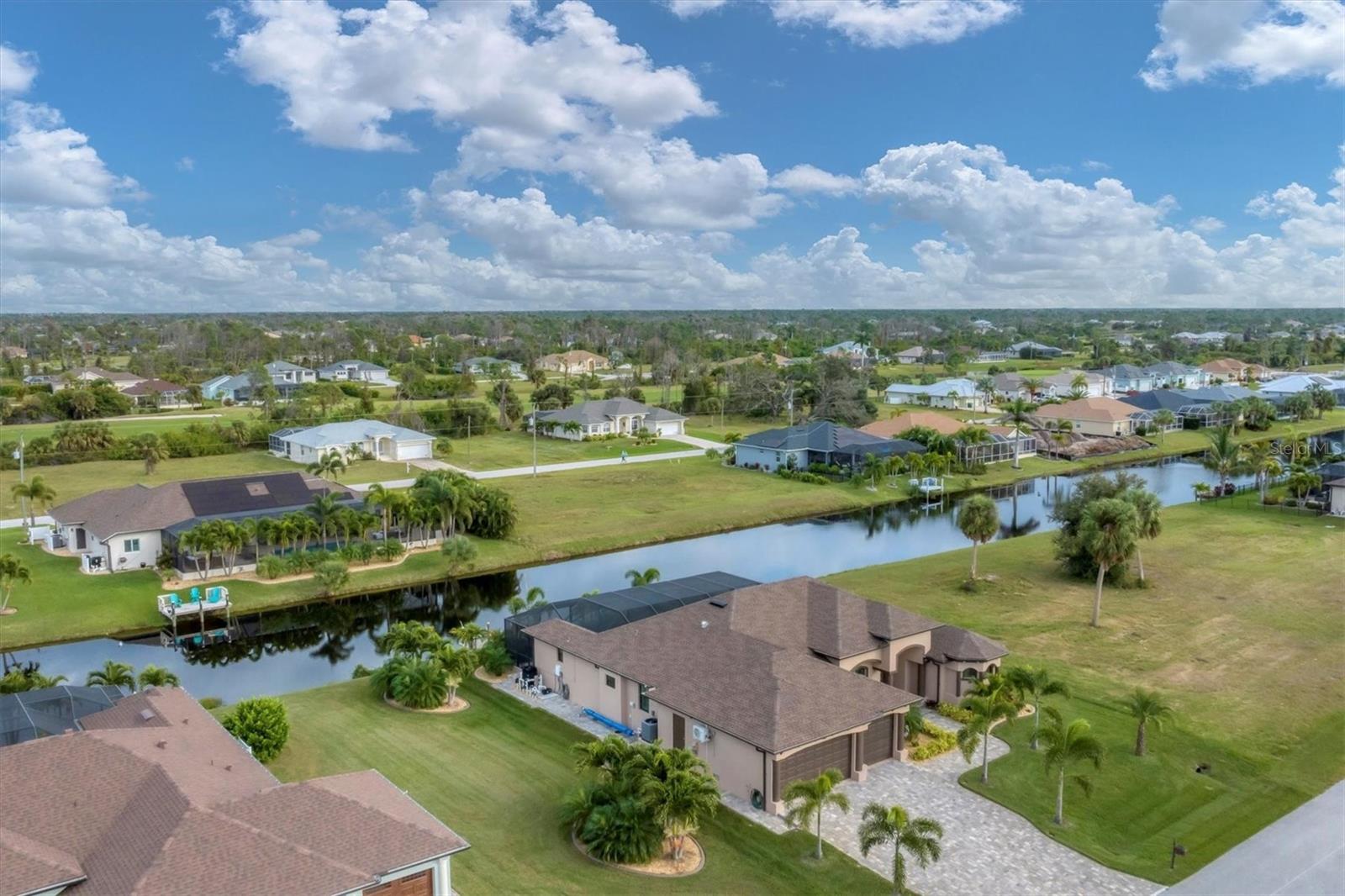 206 W PINE VALLEY LANE