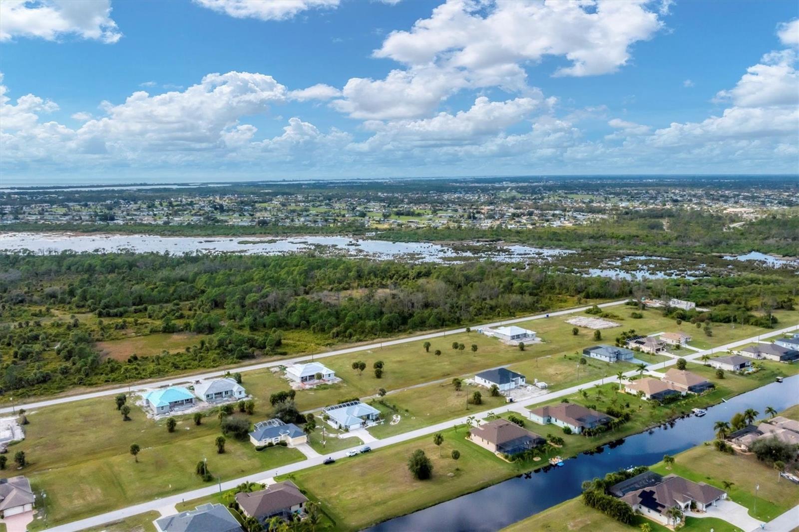 206 W PINE VALLEY LANE