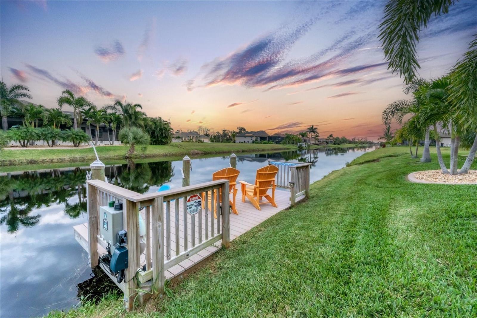 206 W PINE VALLEY LANE