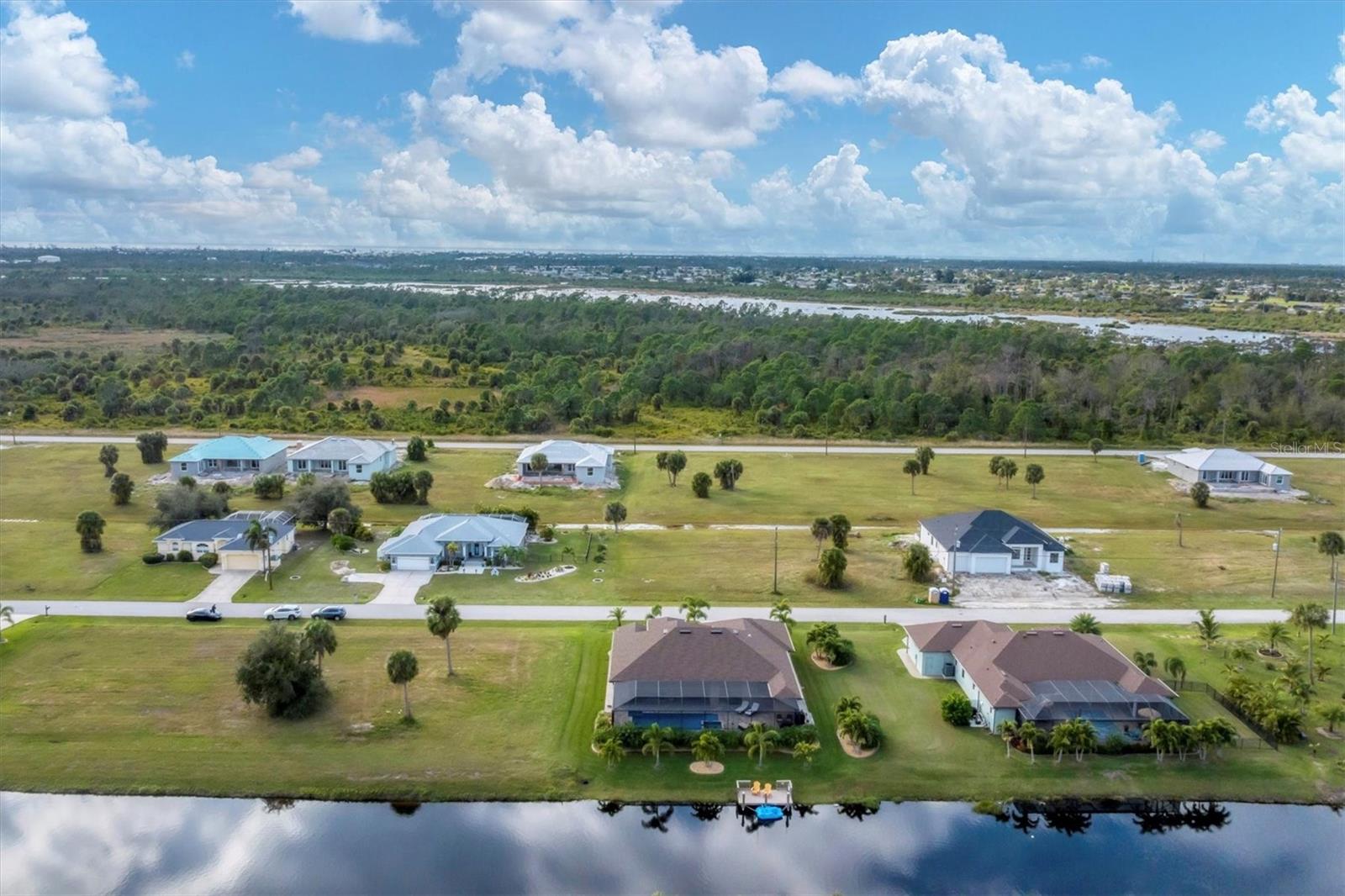 206 W PINE VALLEY LANE