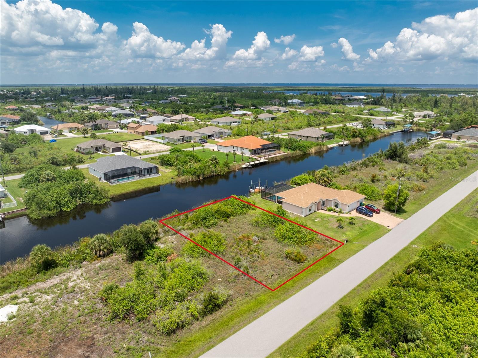 15610 APPLEWHITE CIR