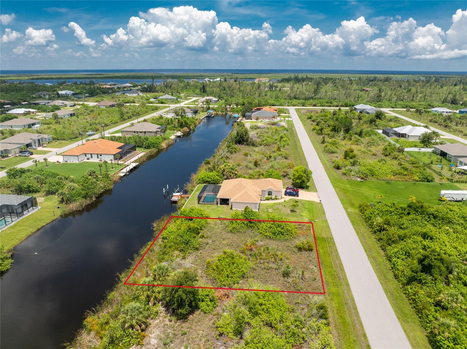 15610 APPLEWHITE CIR