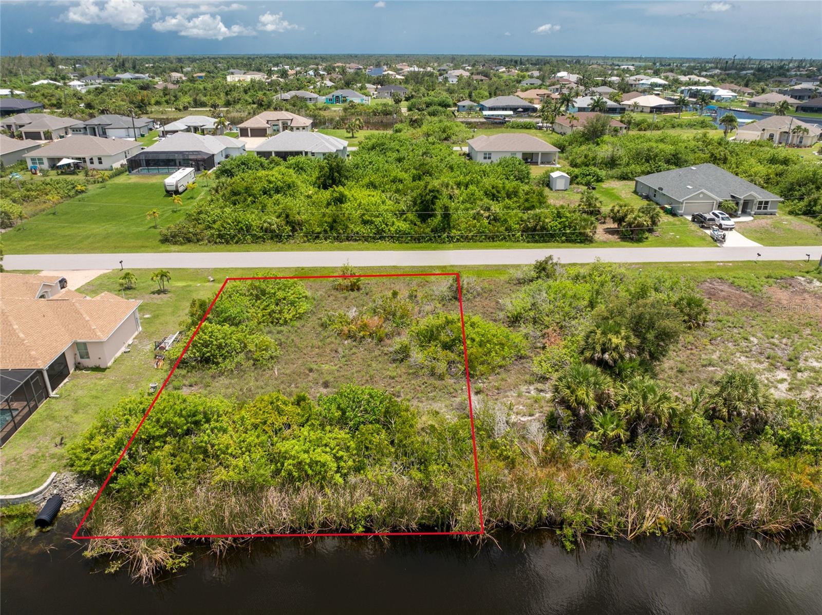 15610 APPLEWHITE CIR