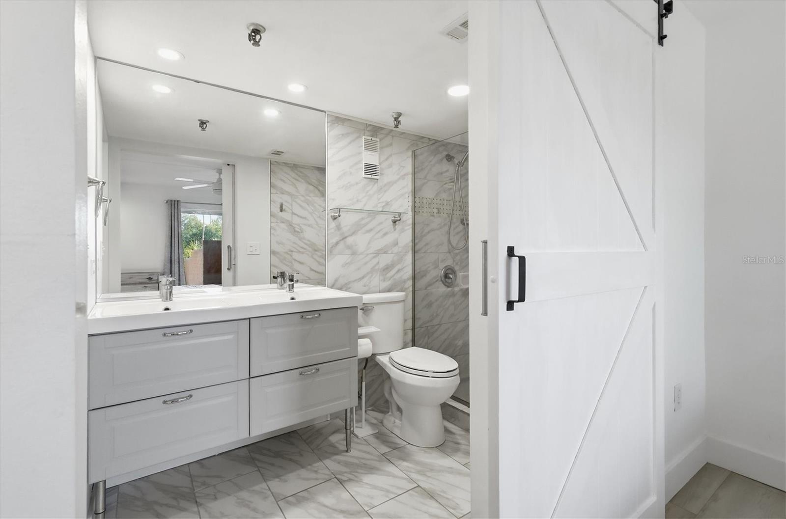 7430 SUNSHINE SKYWAY LN S #201