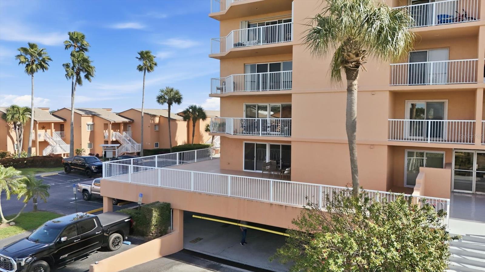 7430 SUNSHINE SKYWAY LN S #201