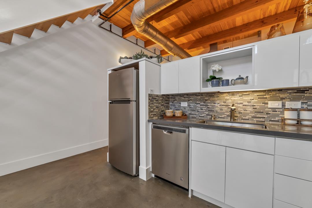 333 Santana ROW 207
