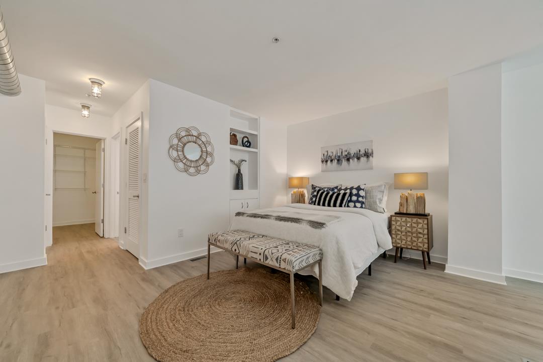 333 Santana ROW 207