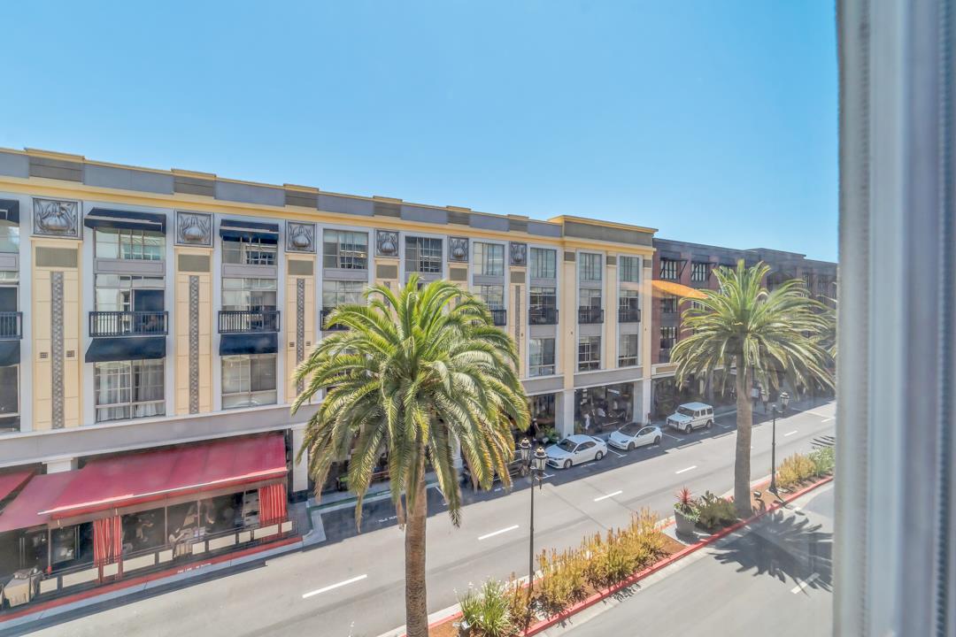 333 Santana ROW 207