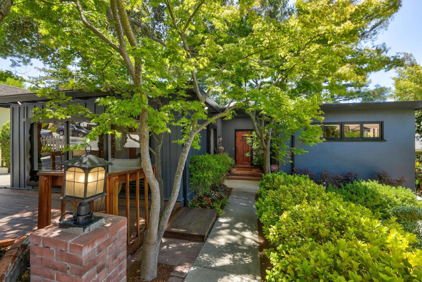 671 Wellington DR
