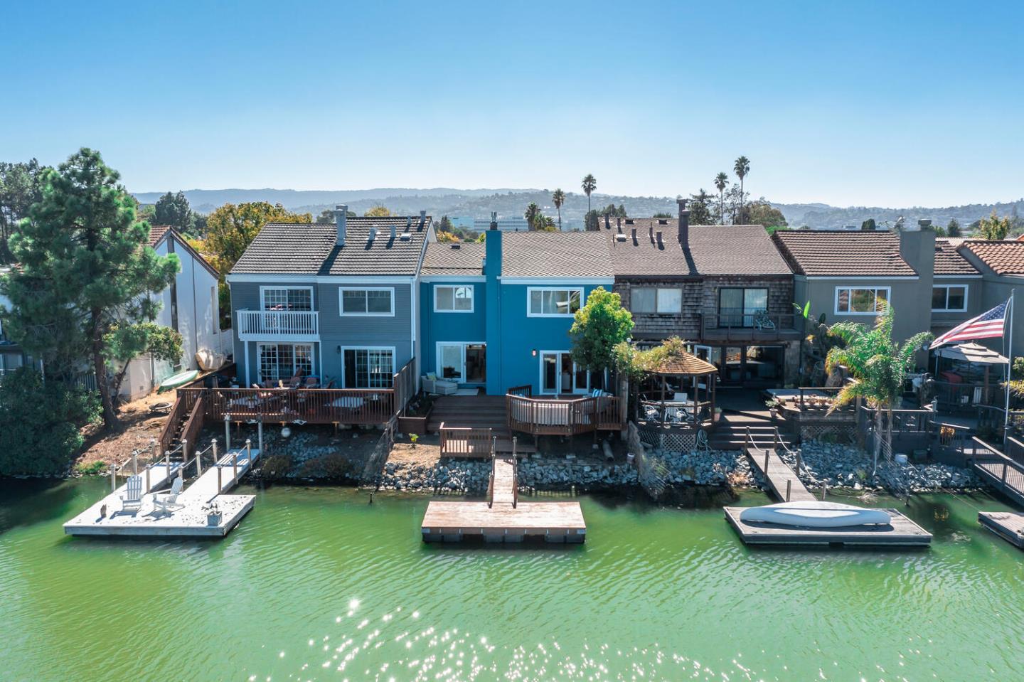 435 Bark DR