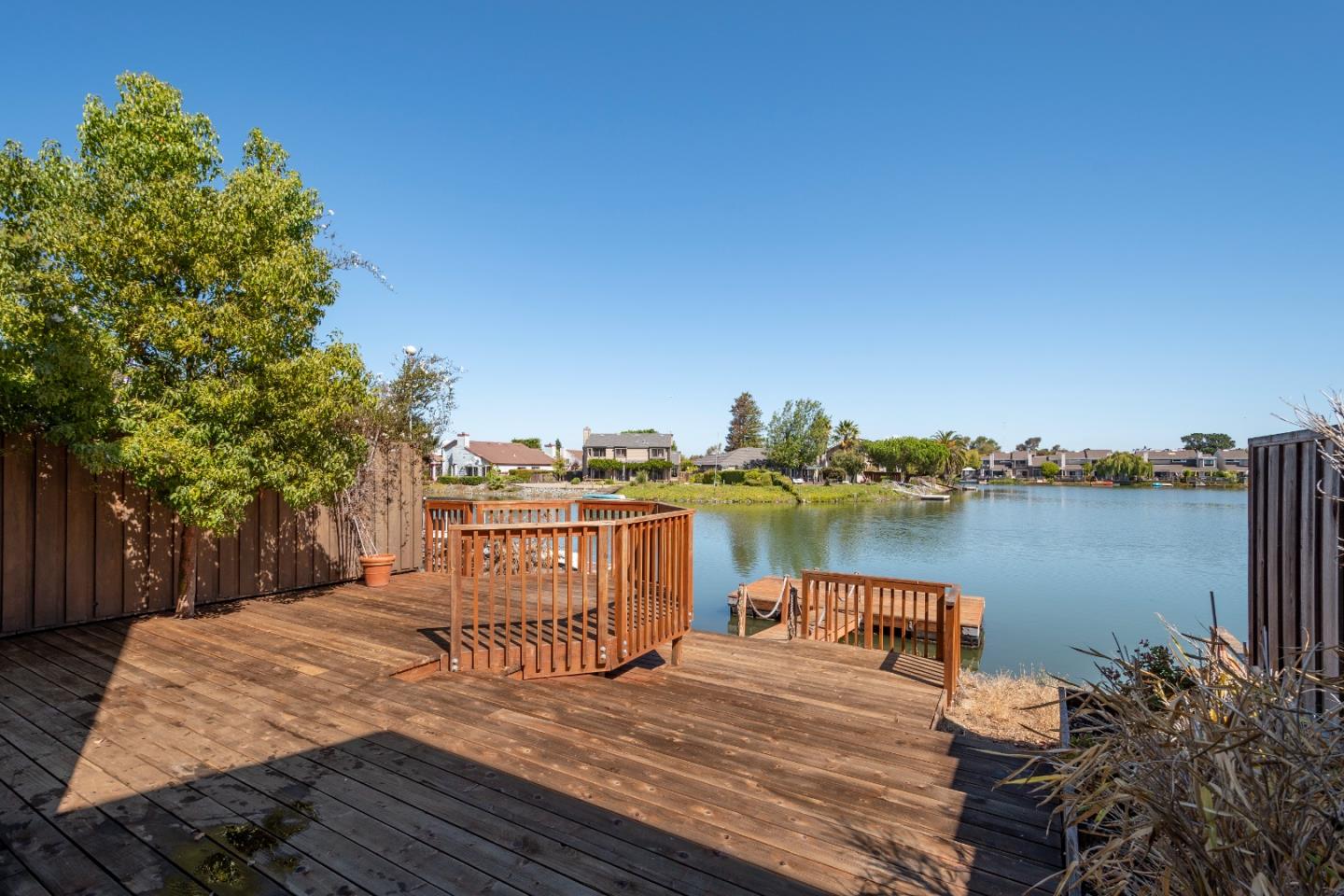 435 Bark DR