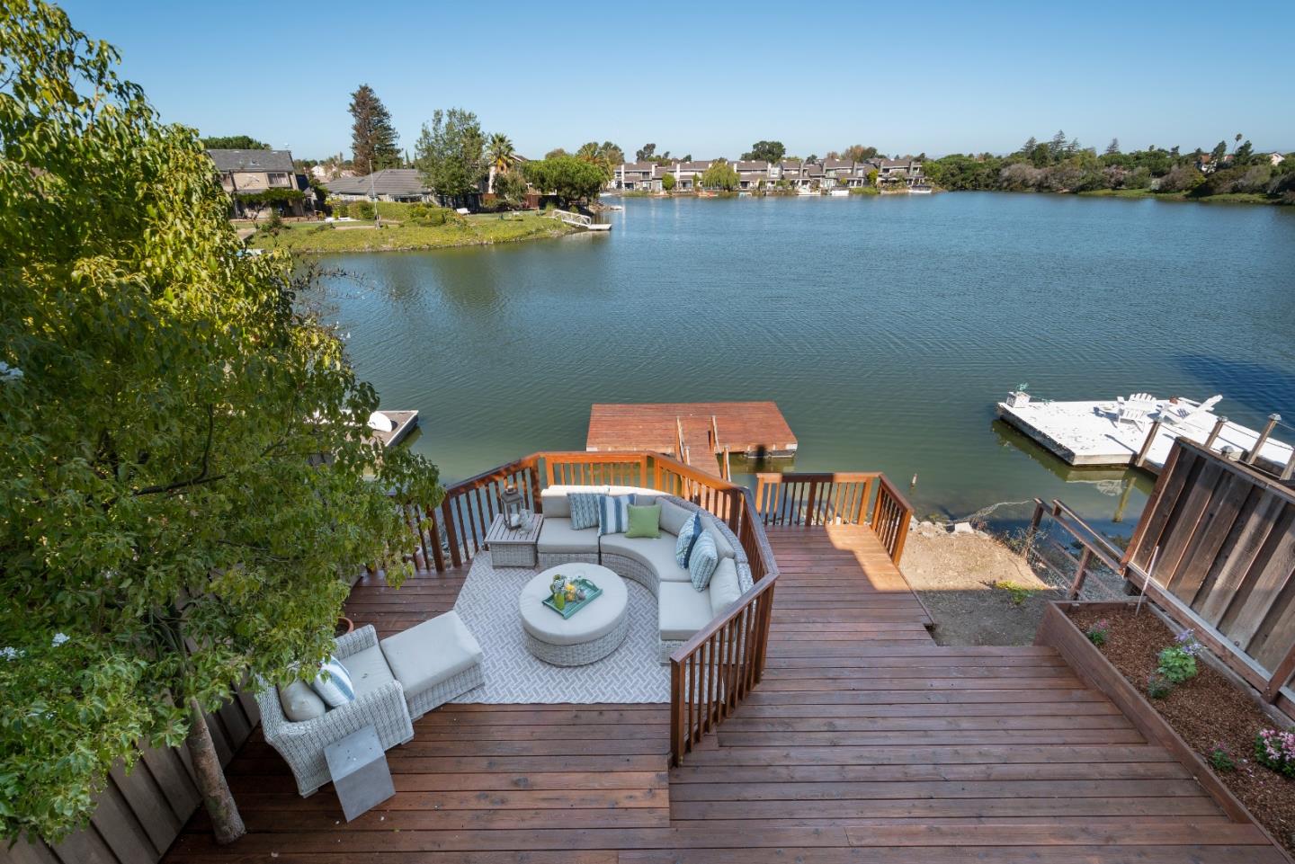435 Bark DR