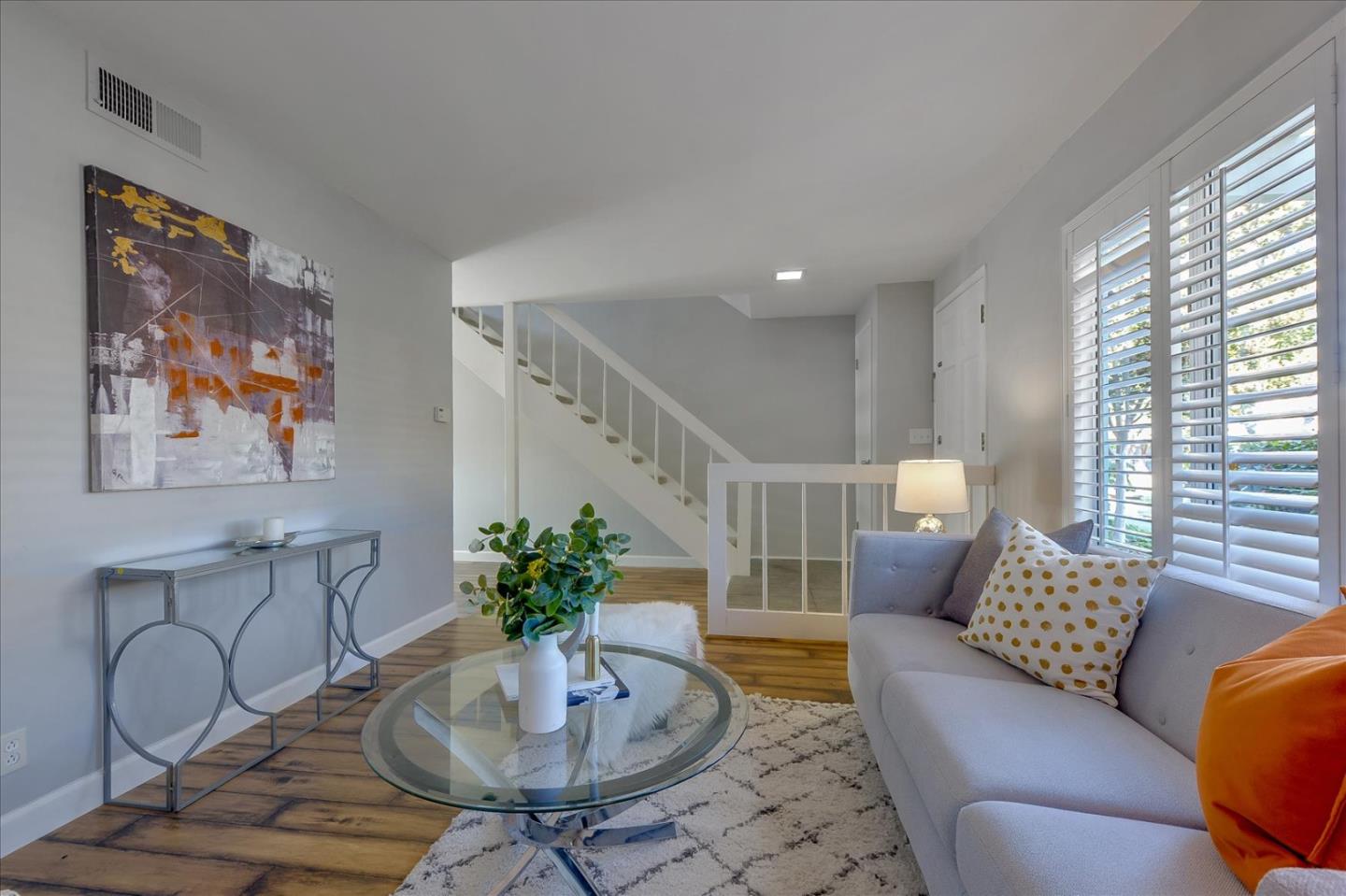 38 Saw Mill LN