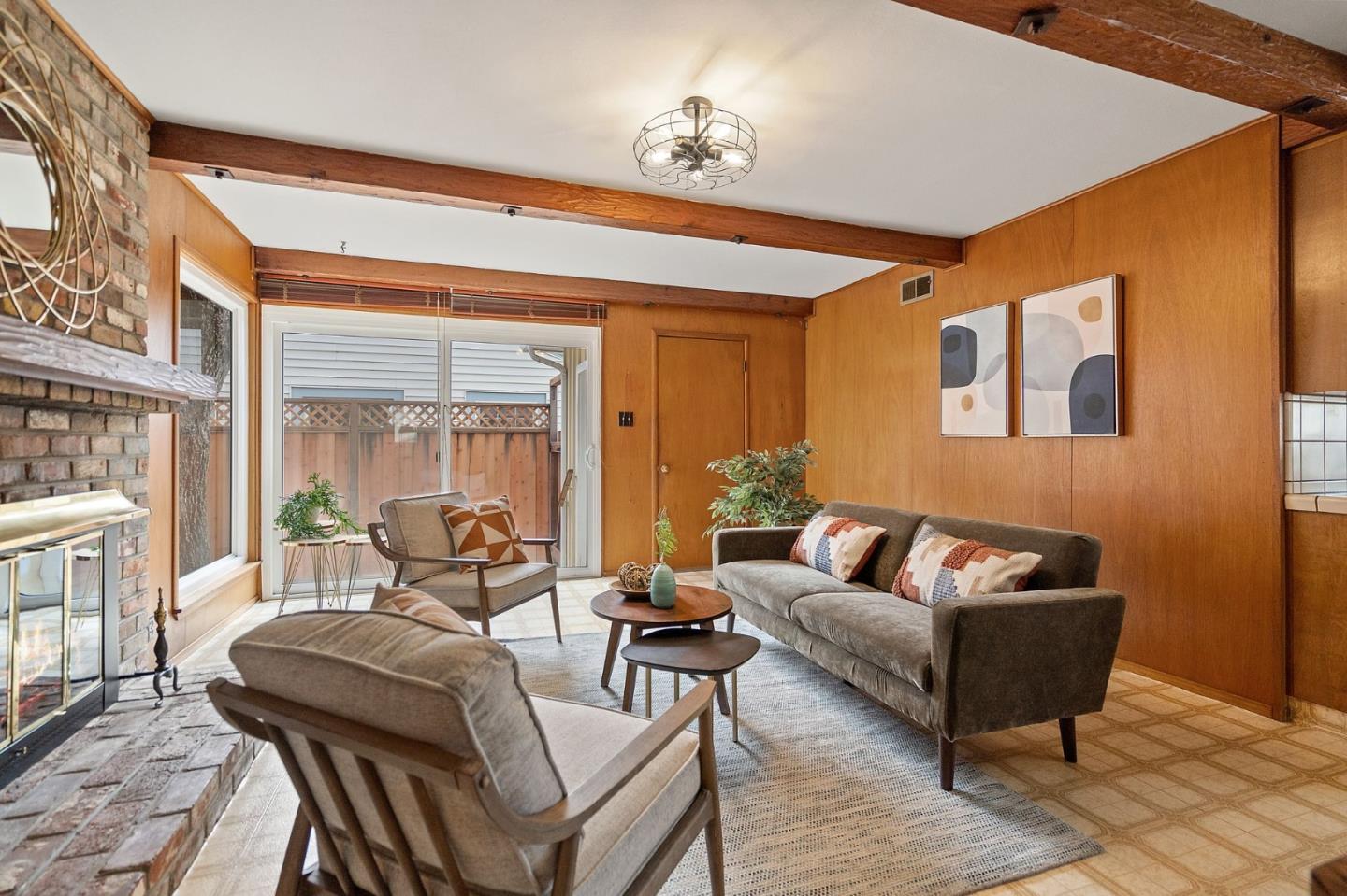 41 Hillview AVE