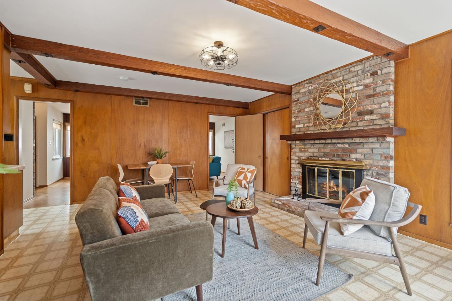 41 Hillview AVE
