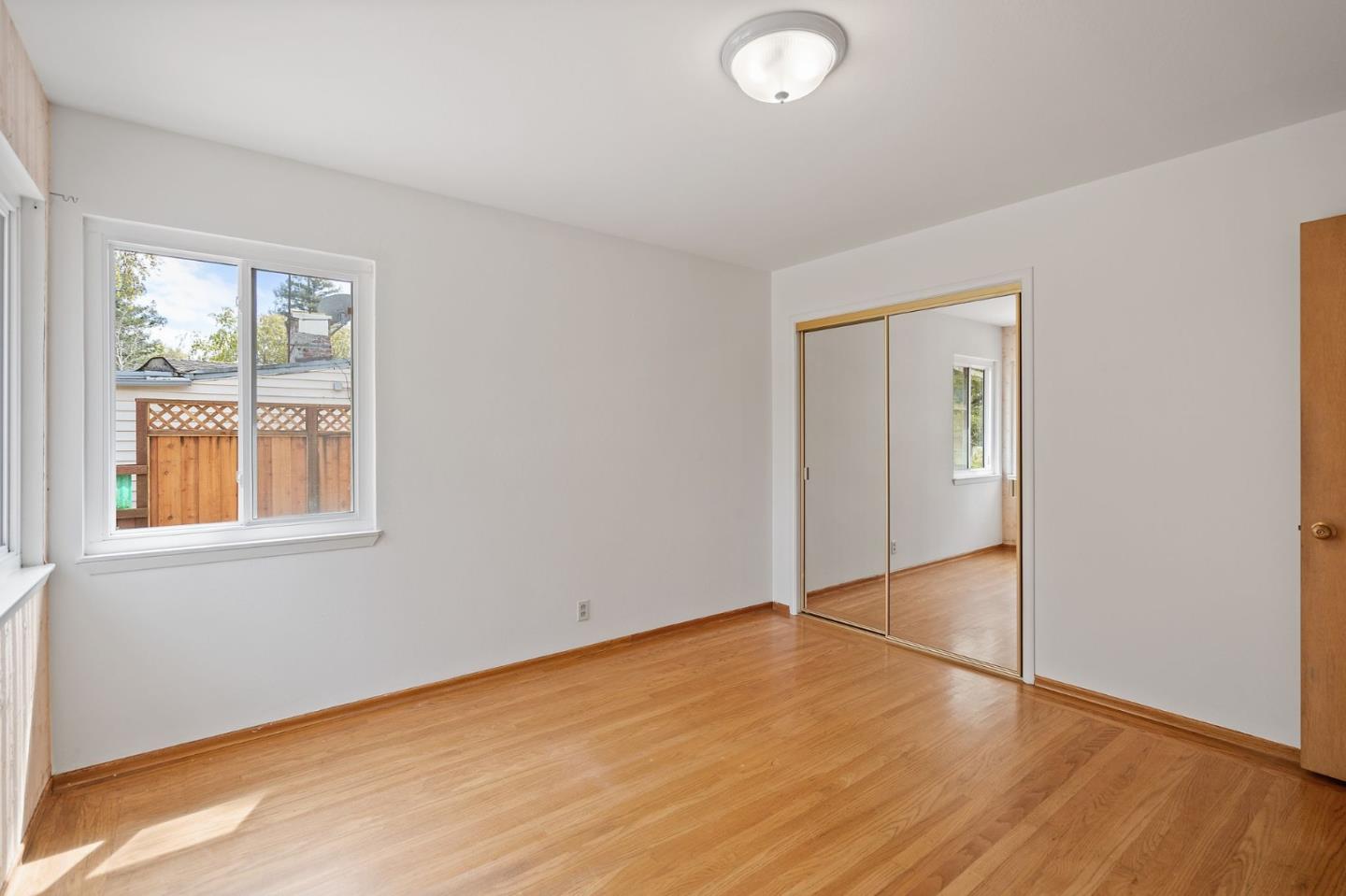 41 Hillview AVE