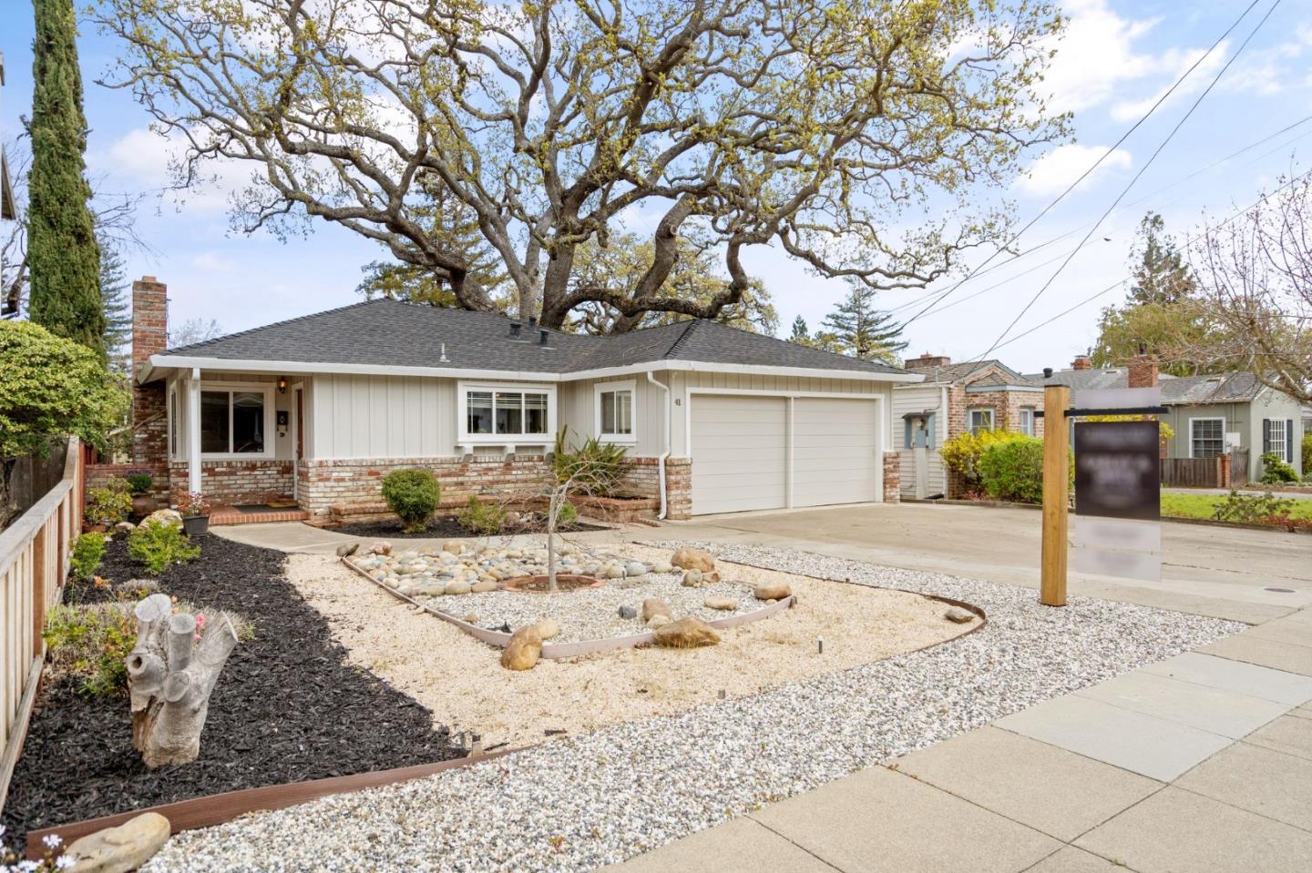 41 Hillview AVE
