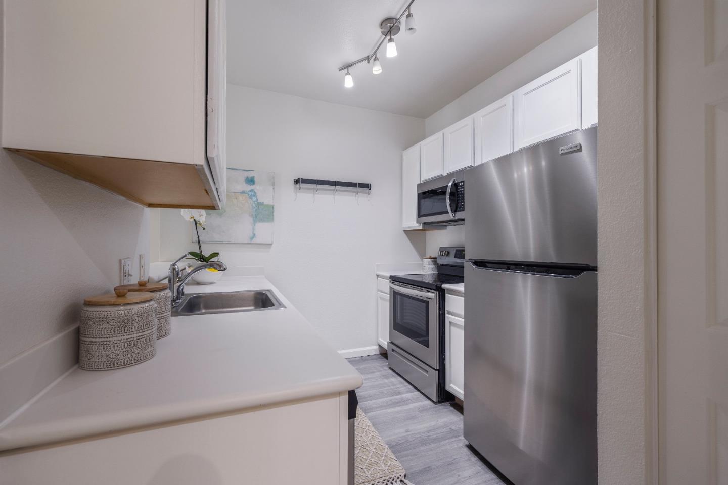 2255 Showers DR 192