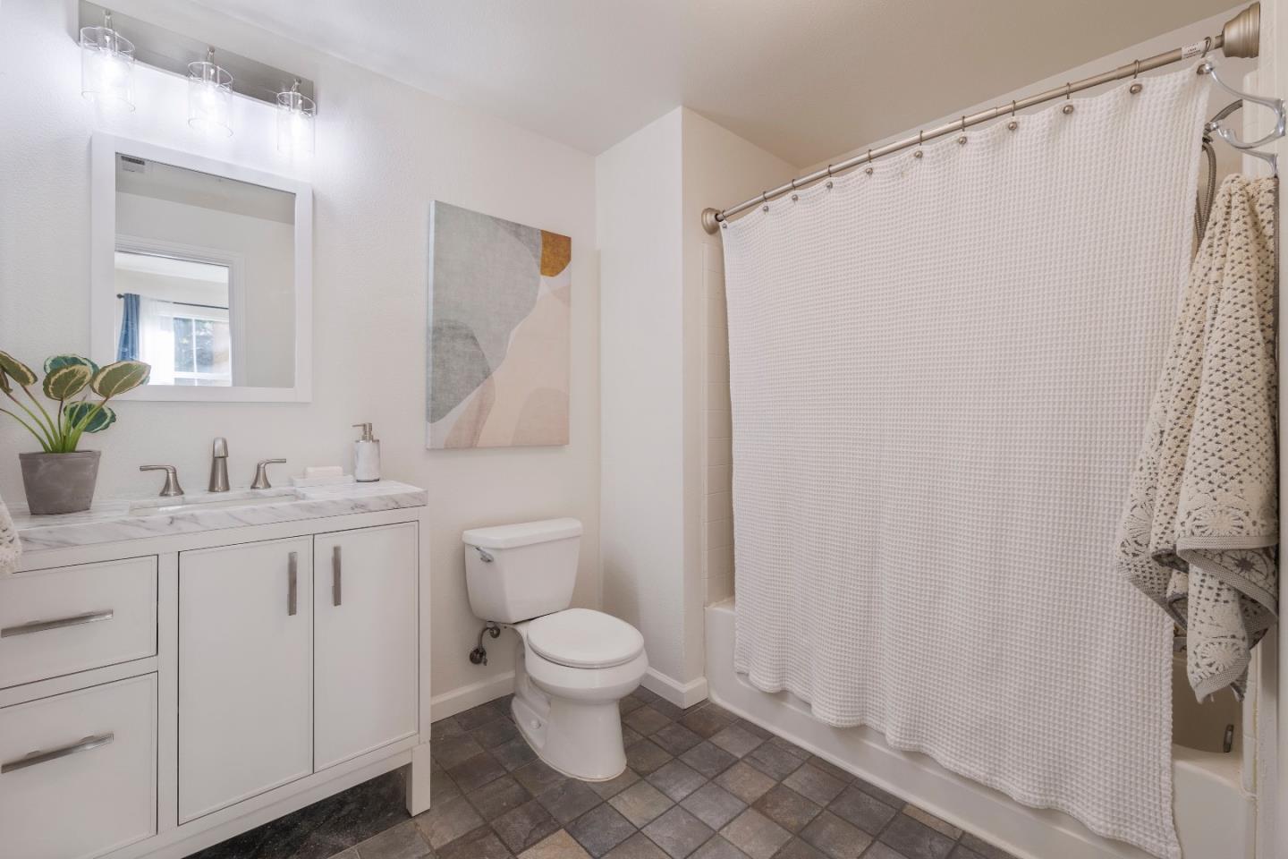 2255 Showers DR 192