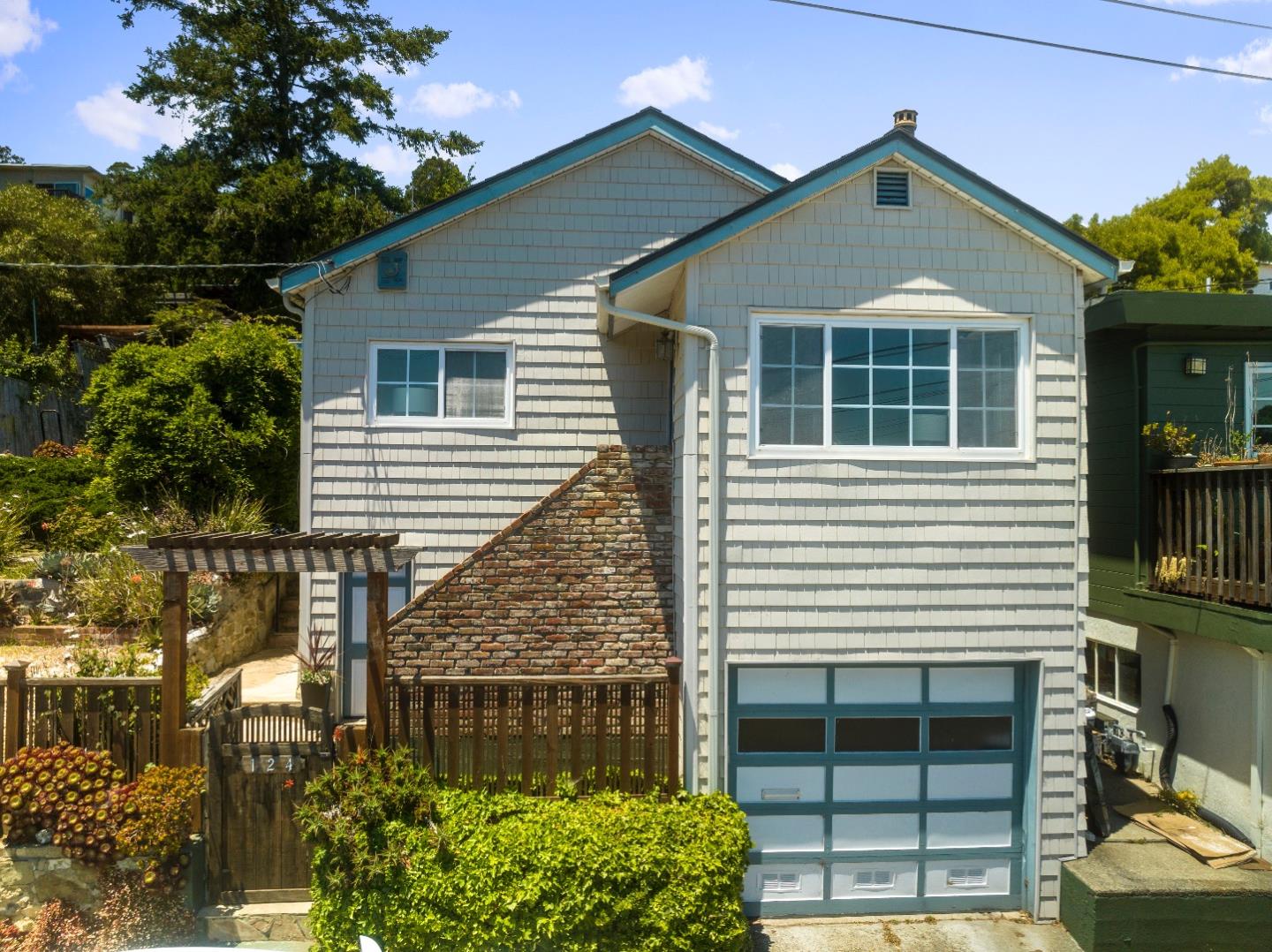 124 Solano ST