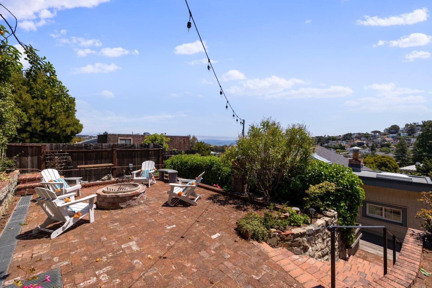 124 Solano ST