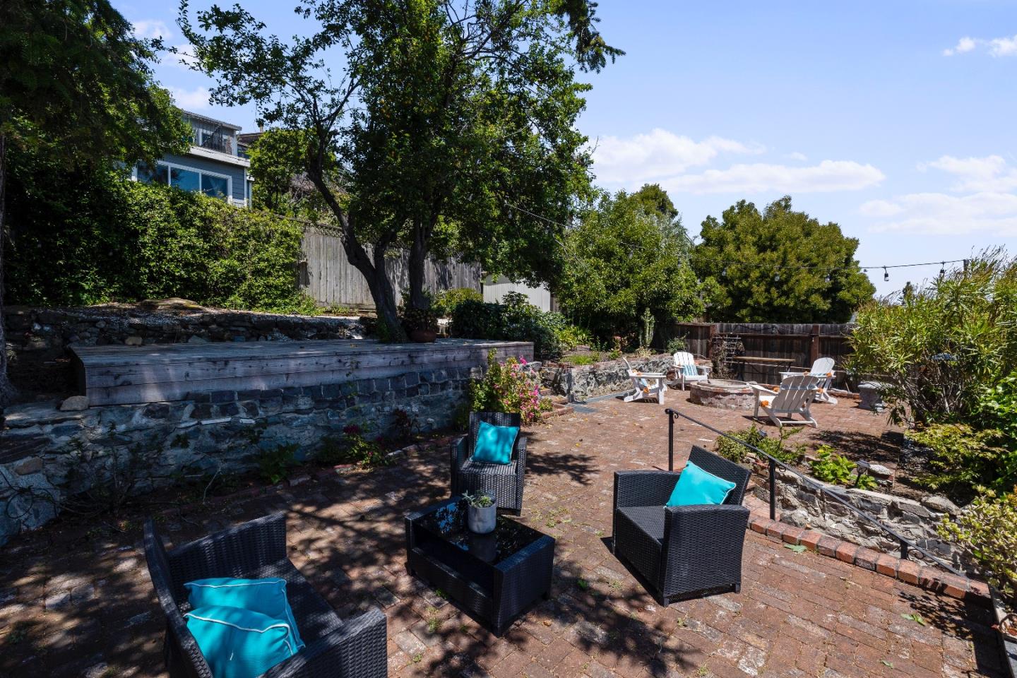 124 Solano ST