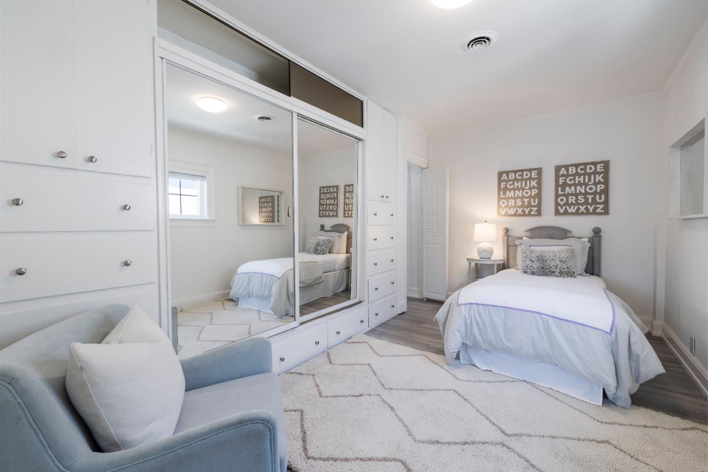 124 Solano ST