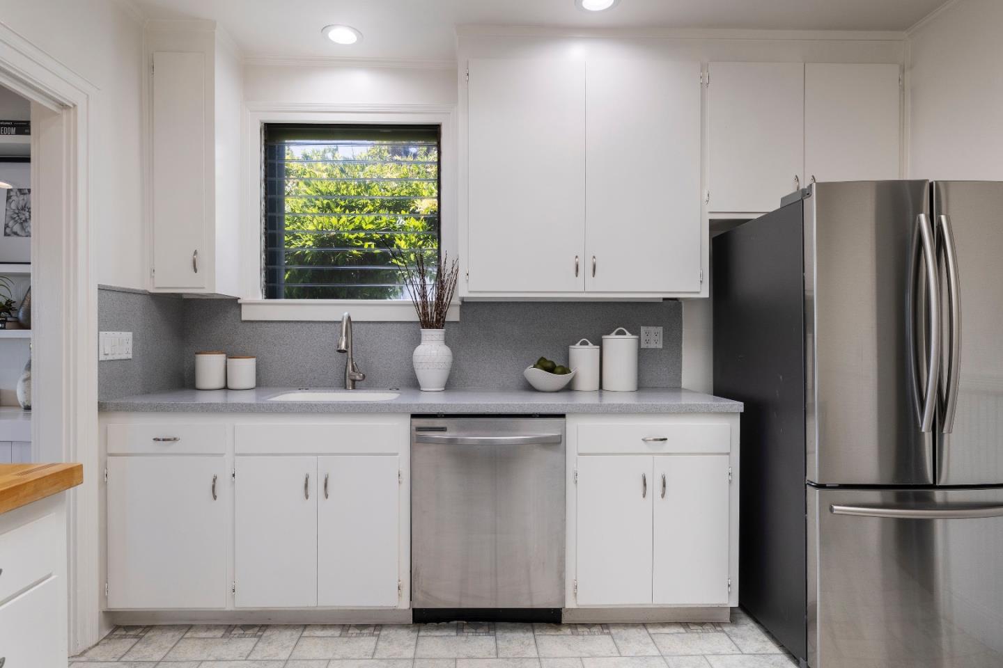 124 Solano ST