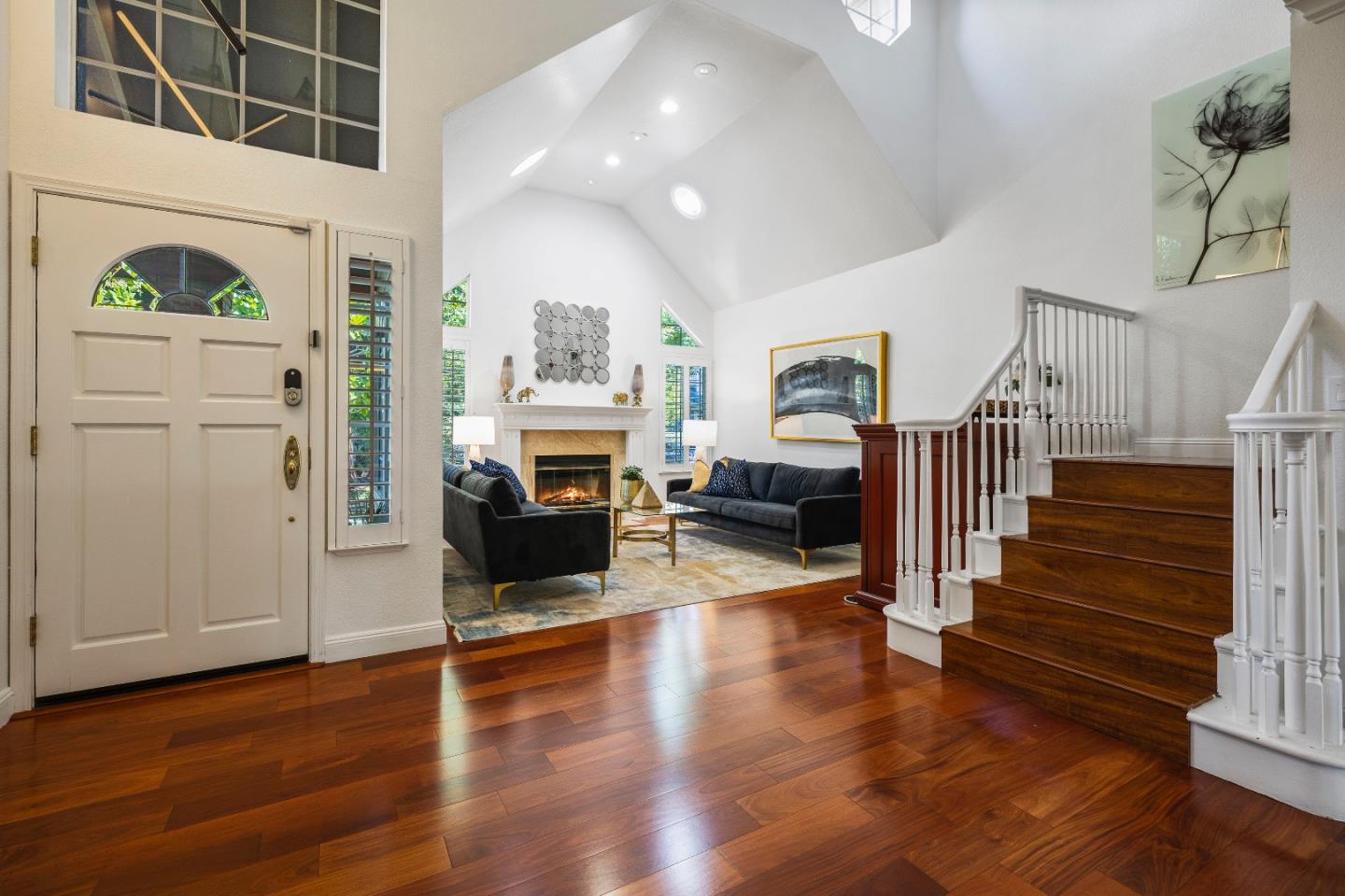 100 Danbury LN