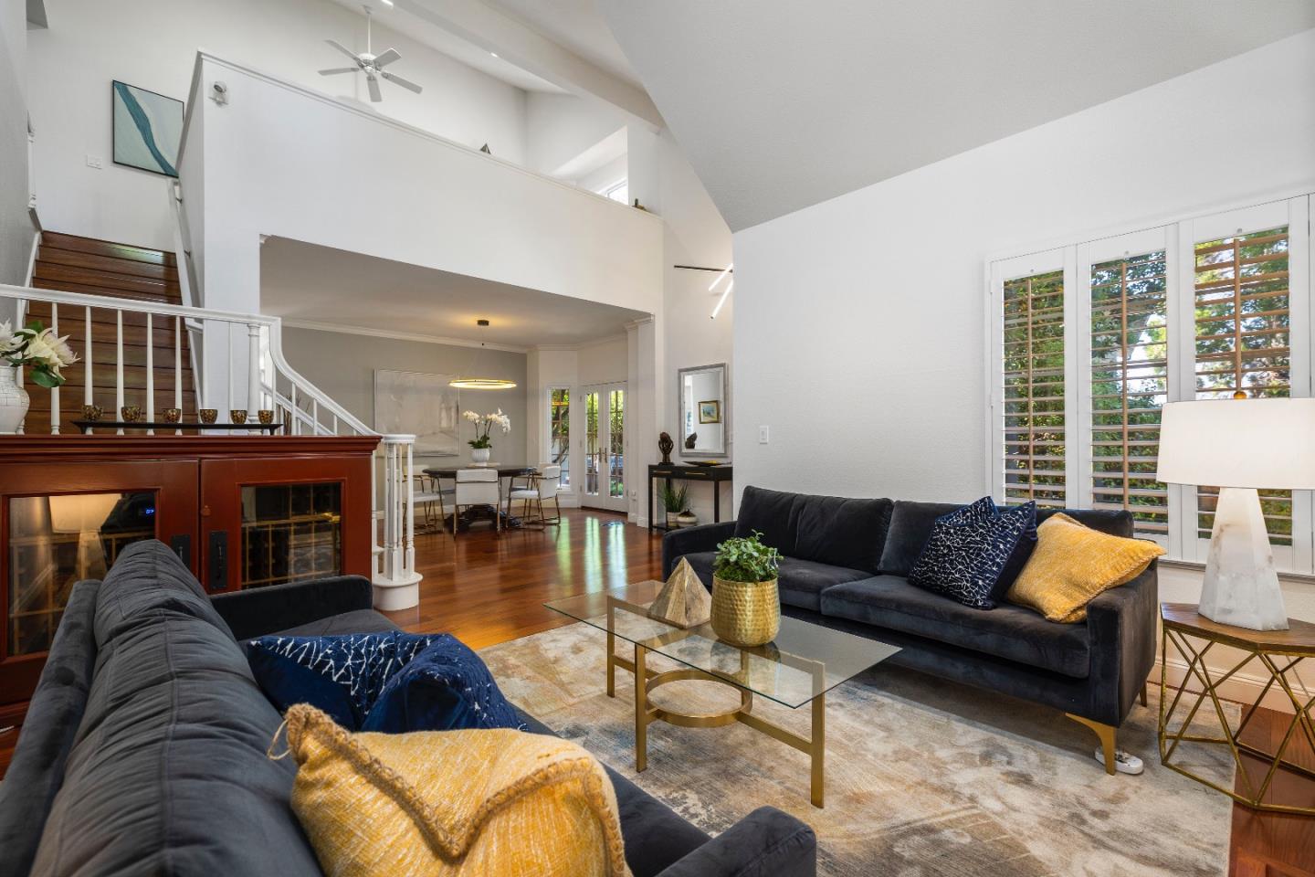 100 Danbury LN