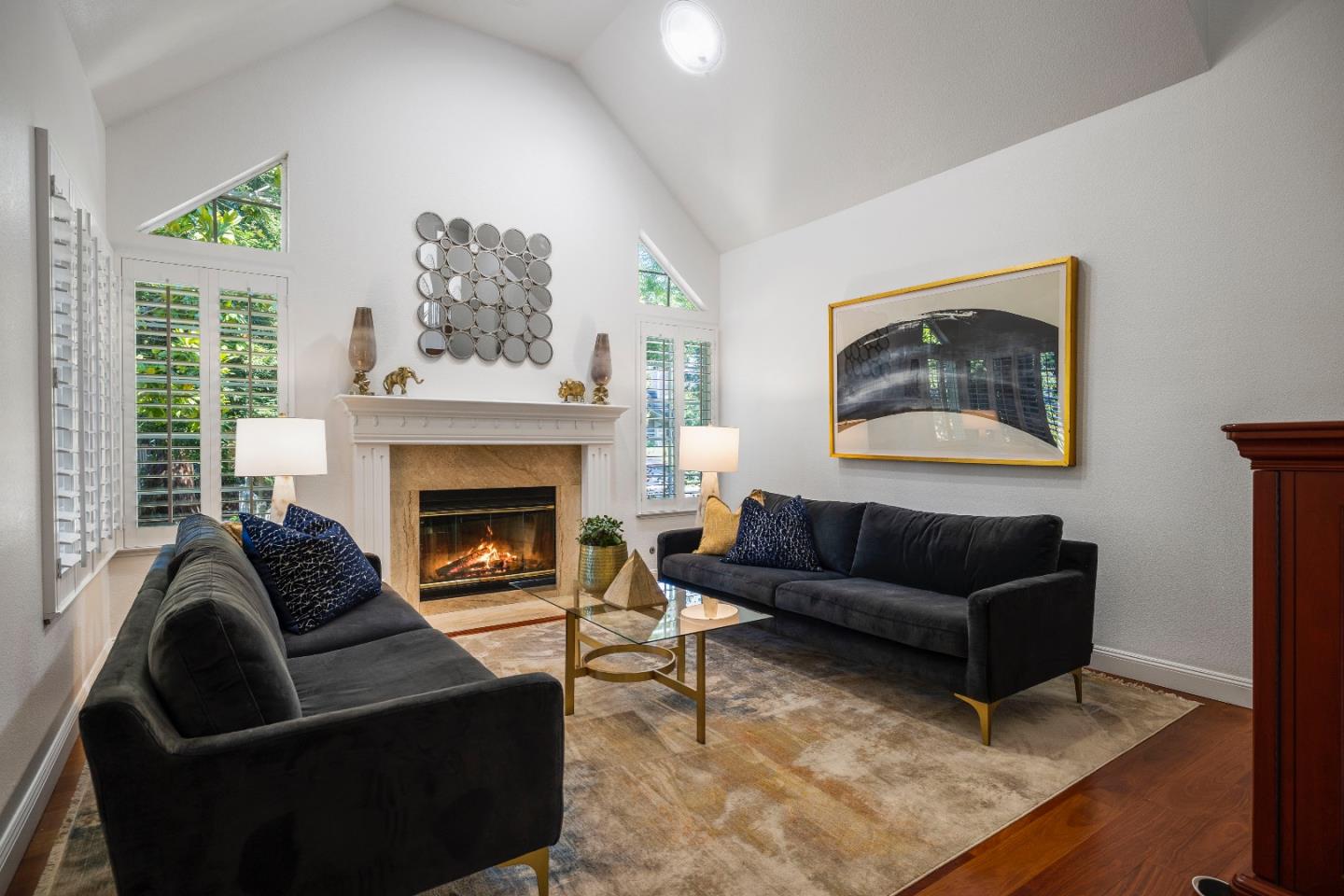 100 Danbury LN